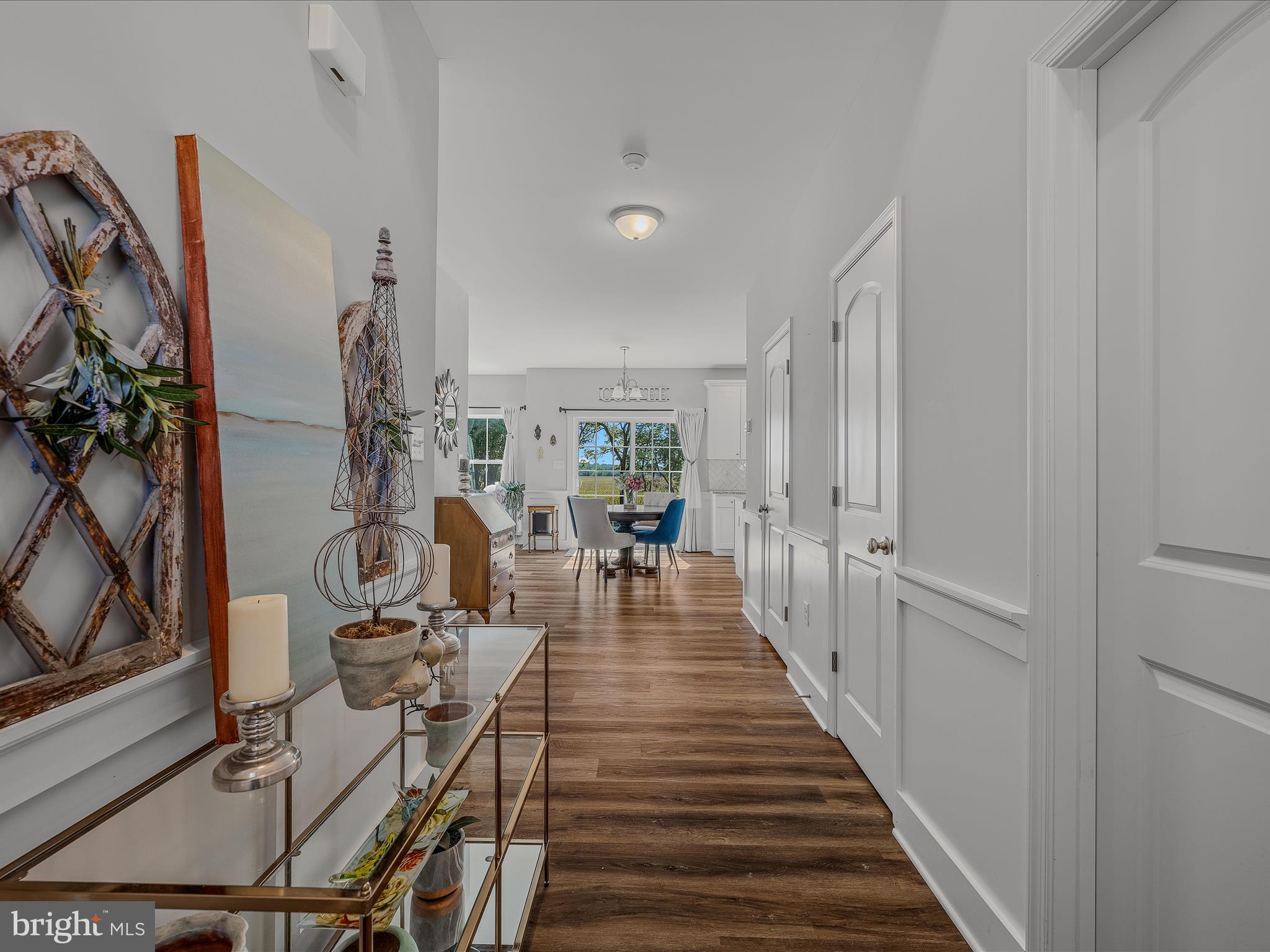 84 TRIPLE CROWN COURT