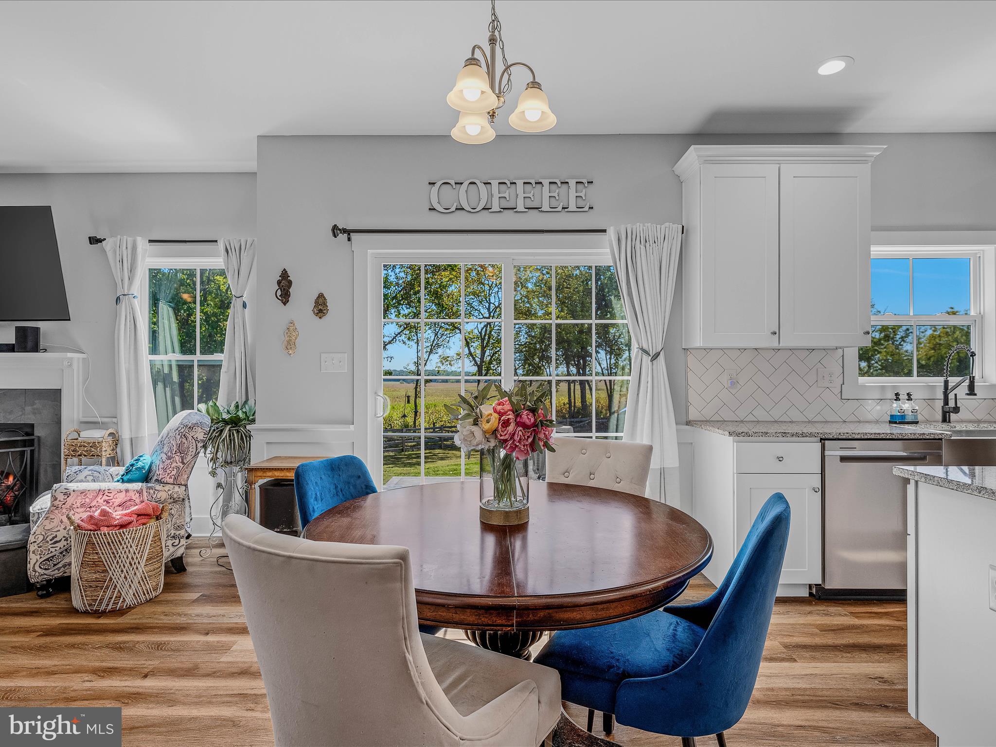 84 TRIPLE CROWN COURT