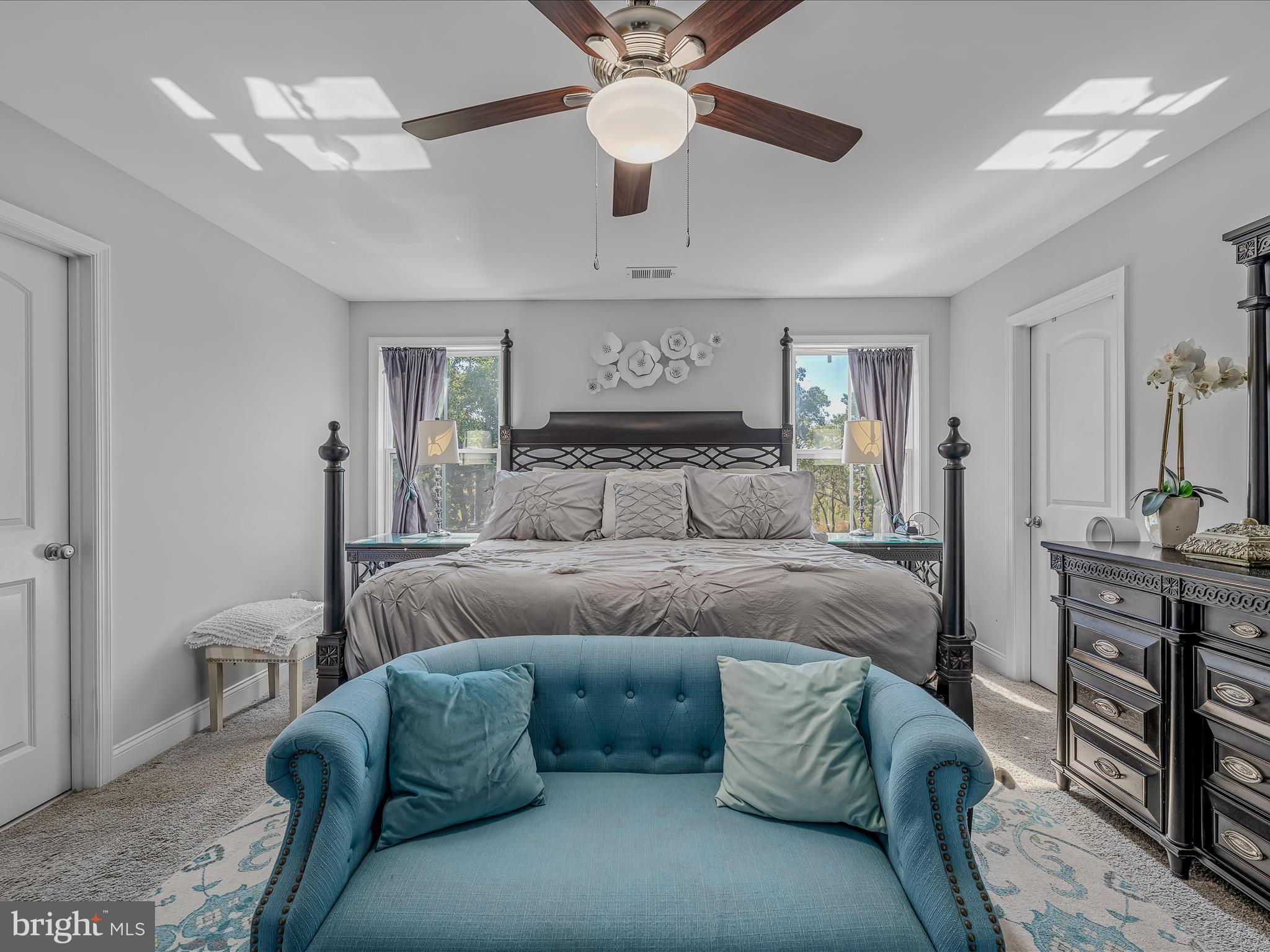 84 TRIPLE CROWN COURT