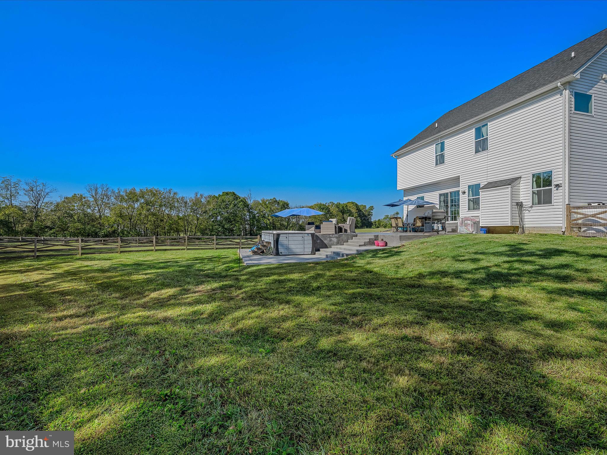 84 TRIPLE CROWN COURT