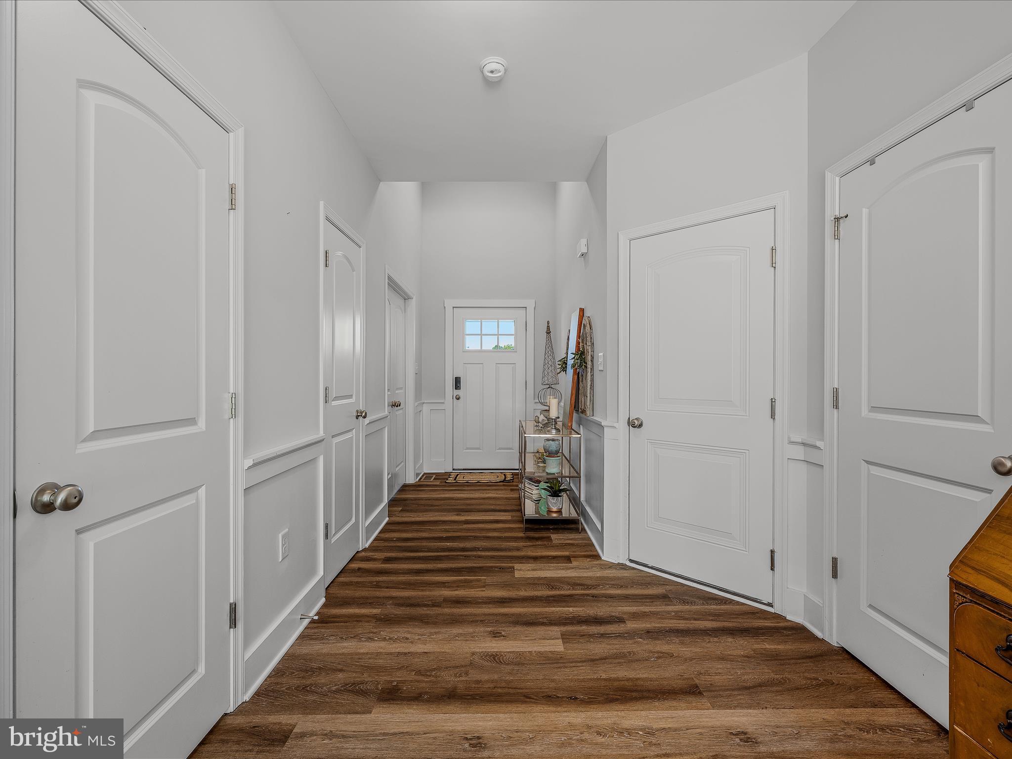 84 TRIPLE CROWN COURT