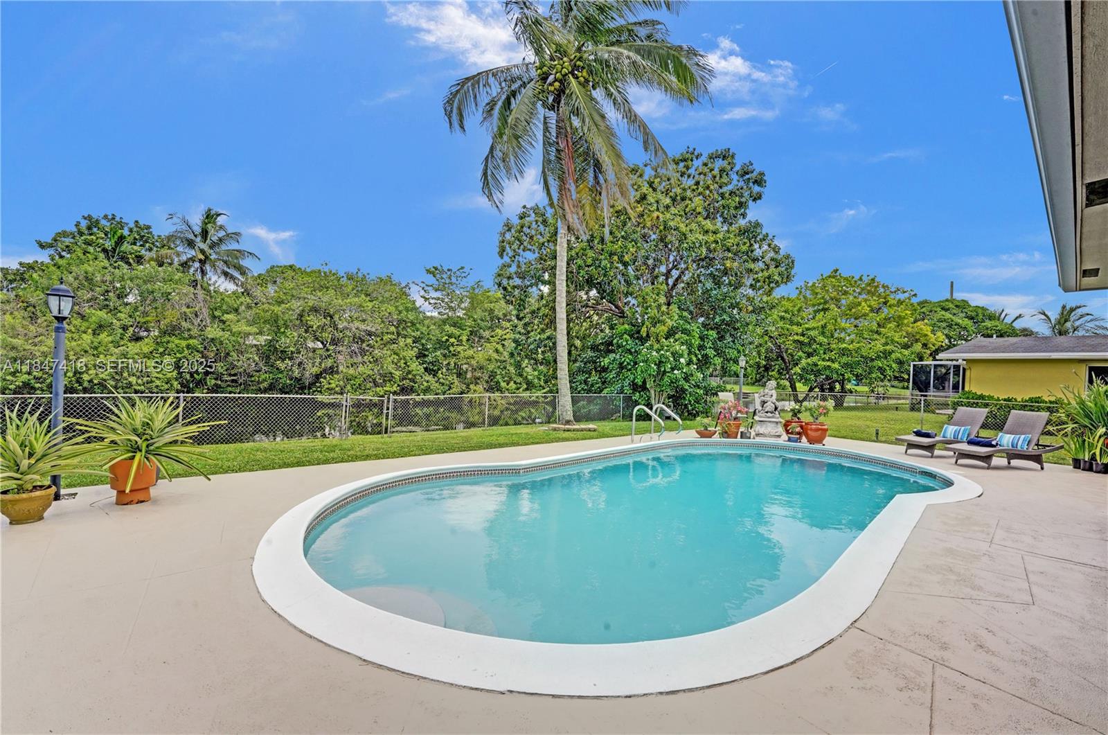7550 NW 12th Street