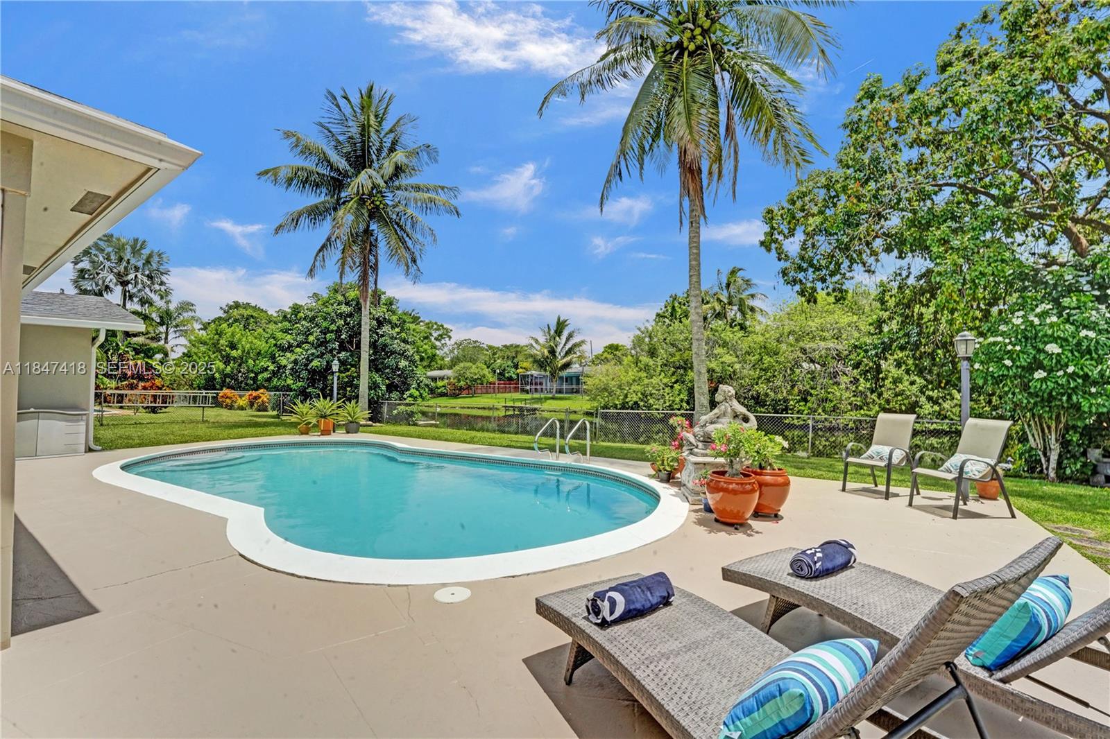 7550 NW 12th Street
