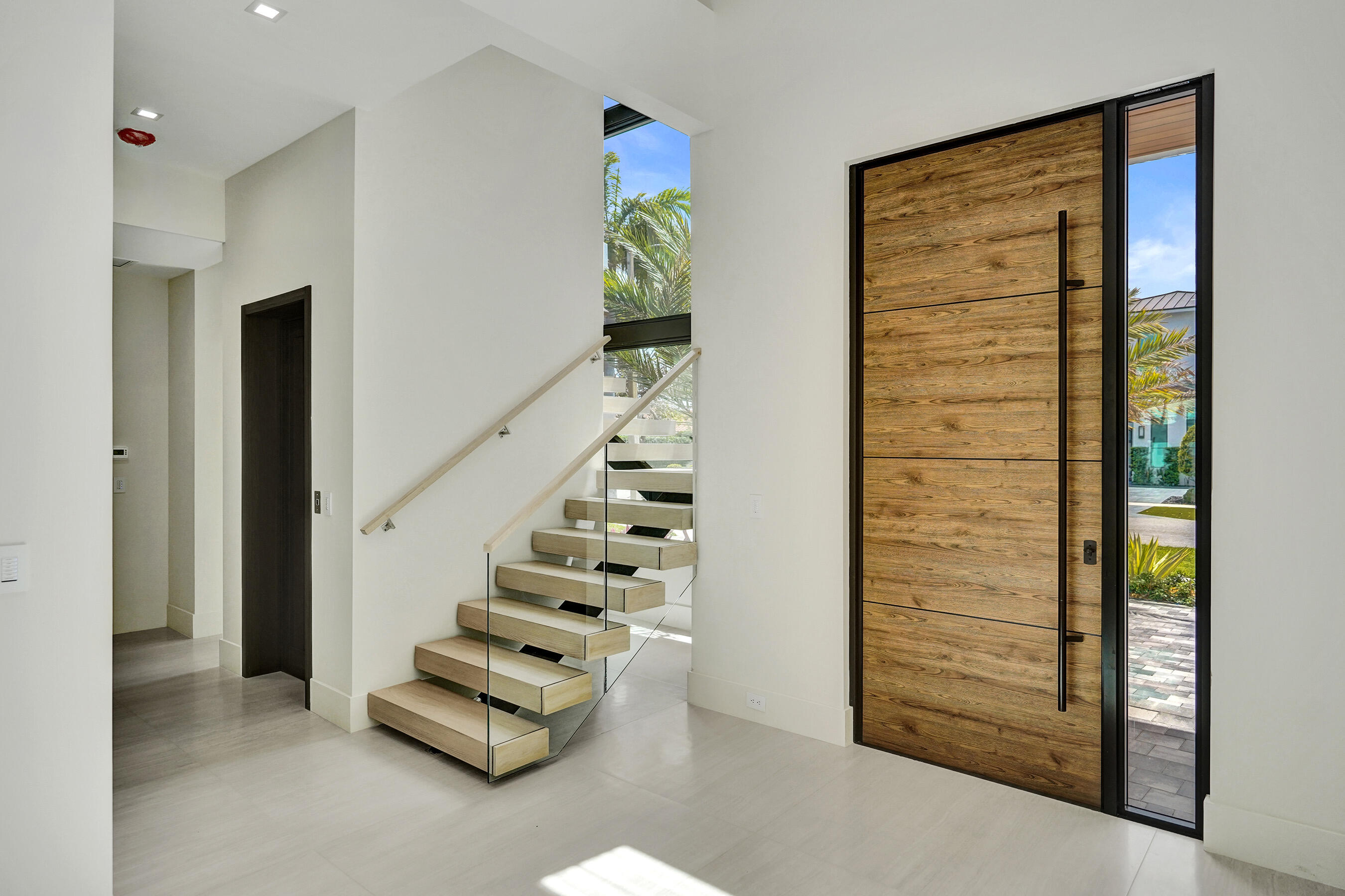 365 NE 3rd Street