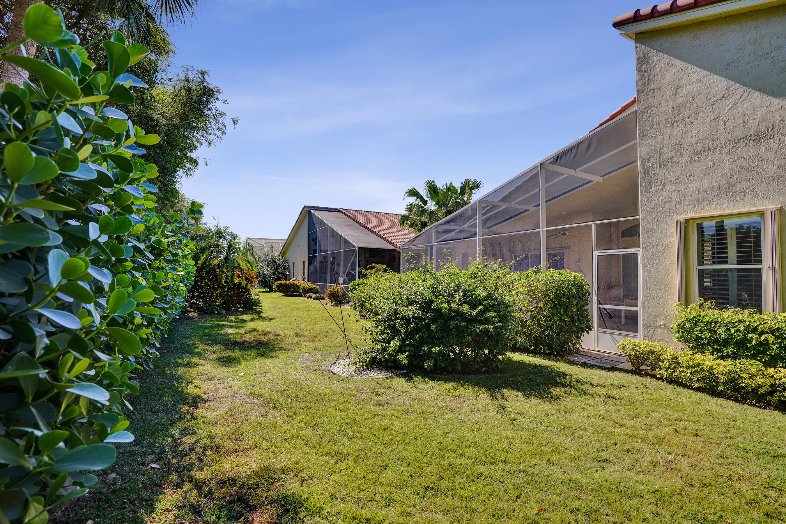 7338 W Falls Rd Road W