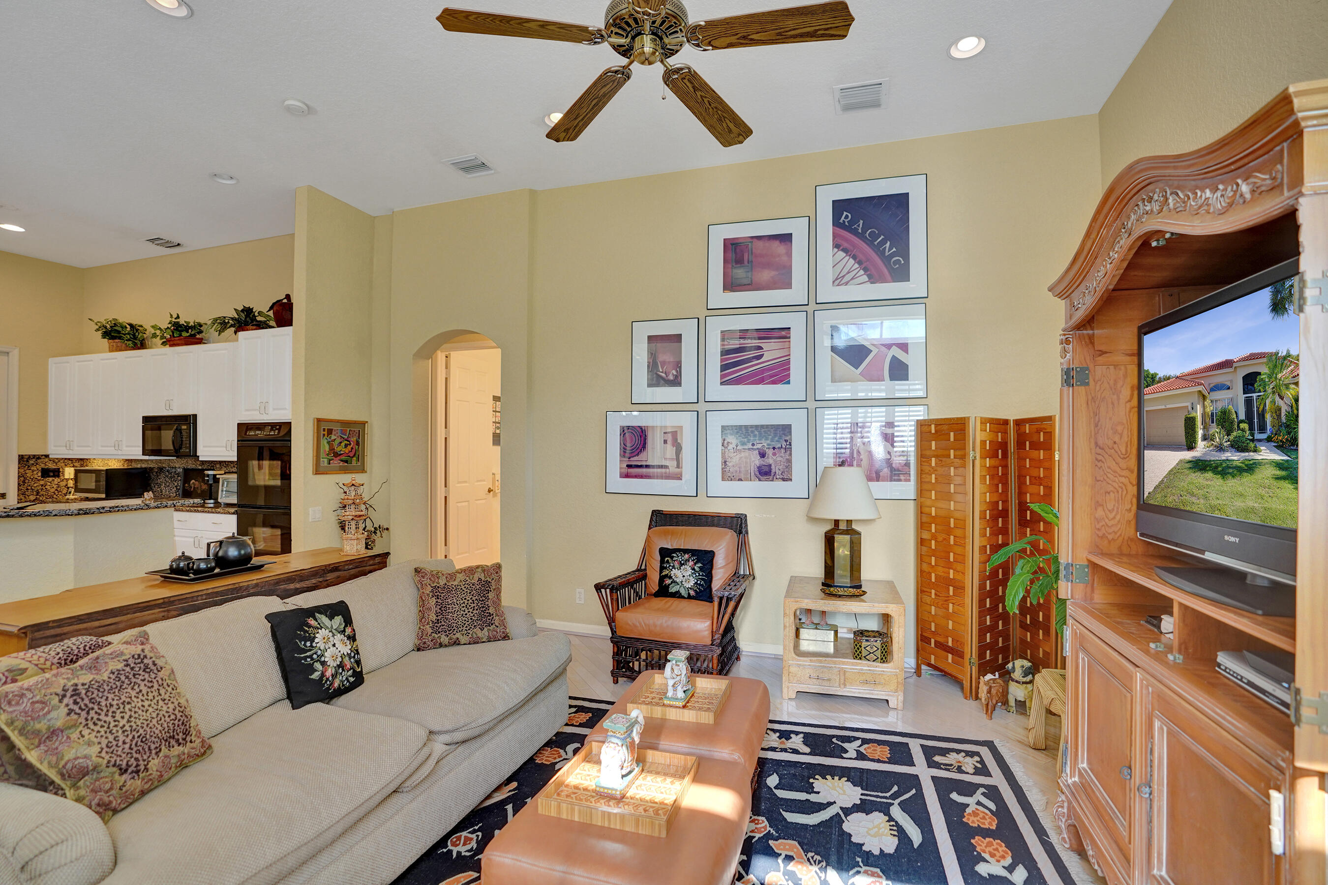 7338 W Falls Rd Road W