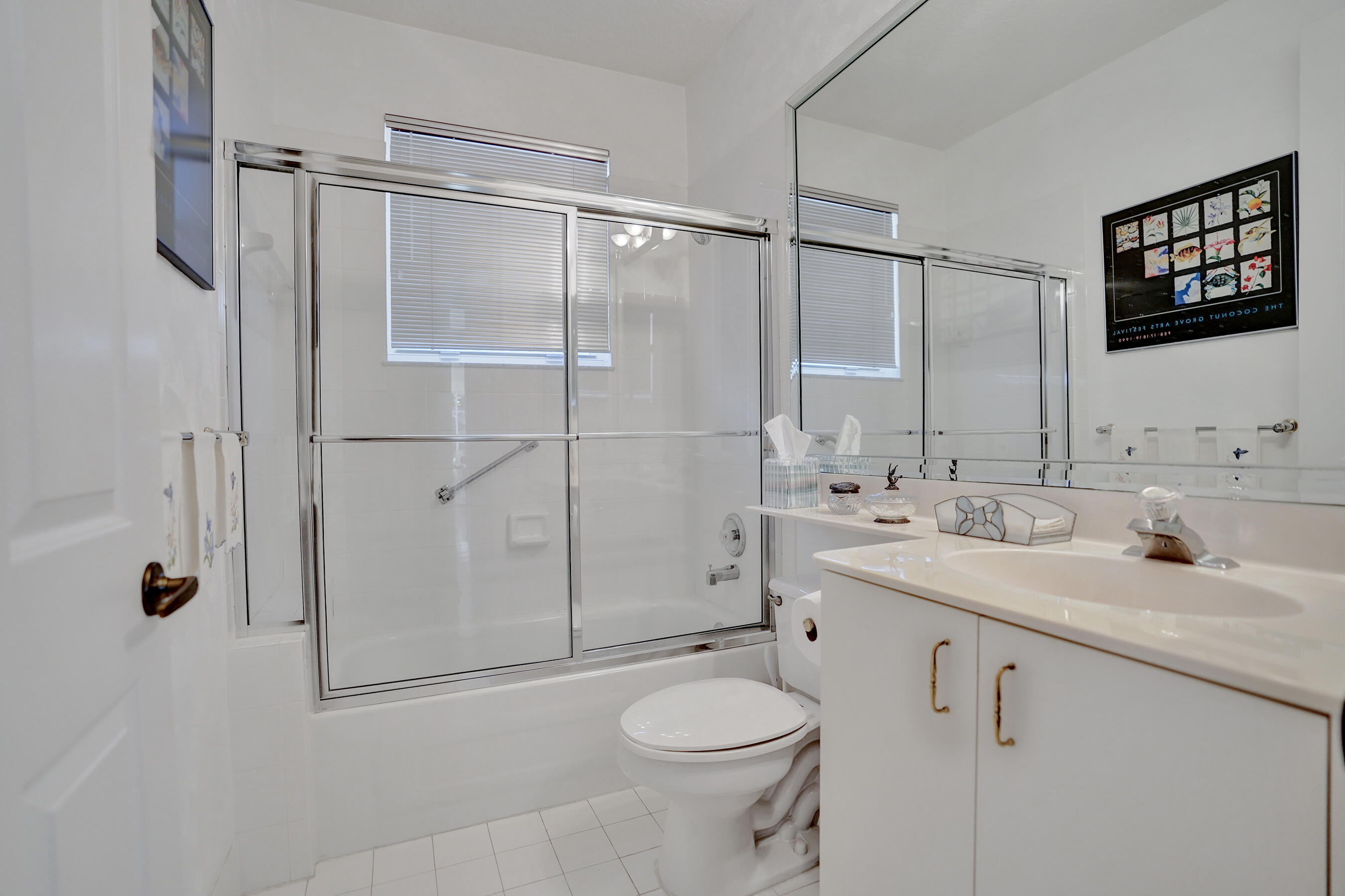 7338 W Falls Rd Road W