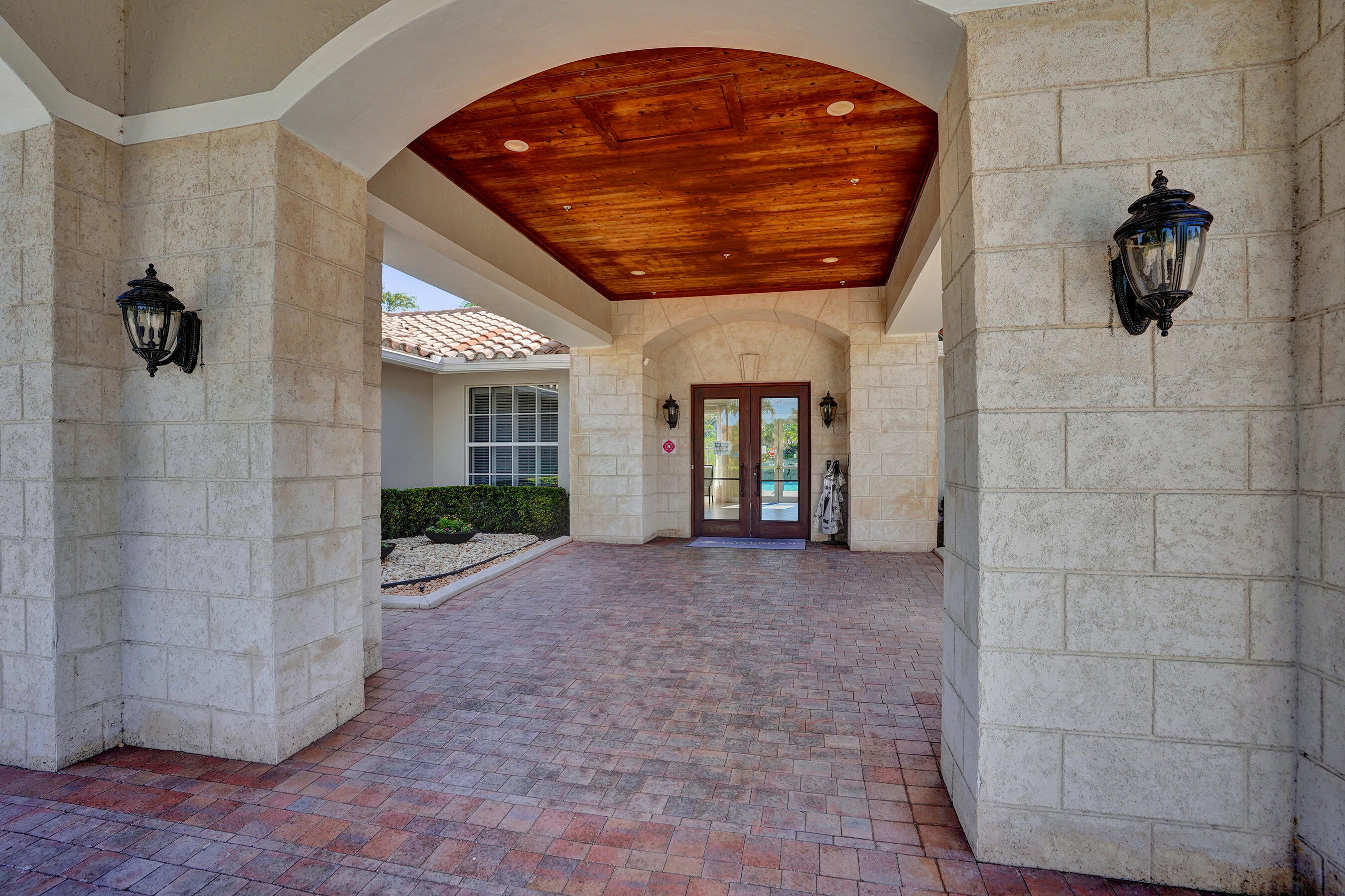 7338 W Falls Rd Road W