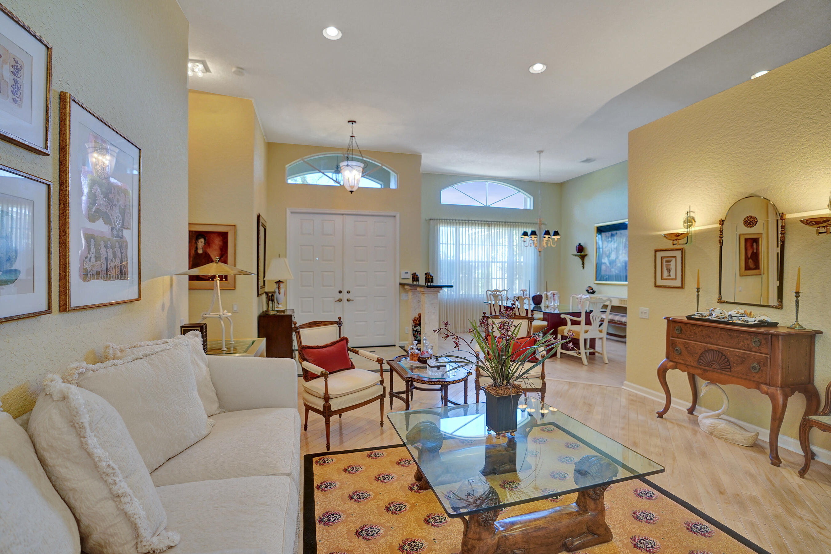 7338 W Falls Rd Road W