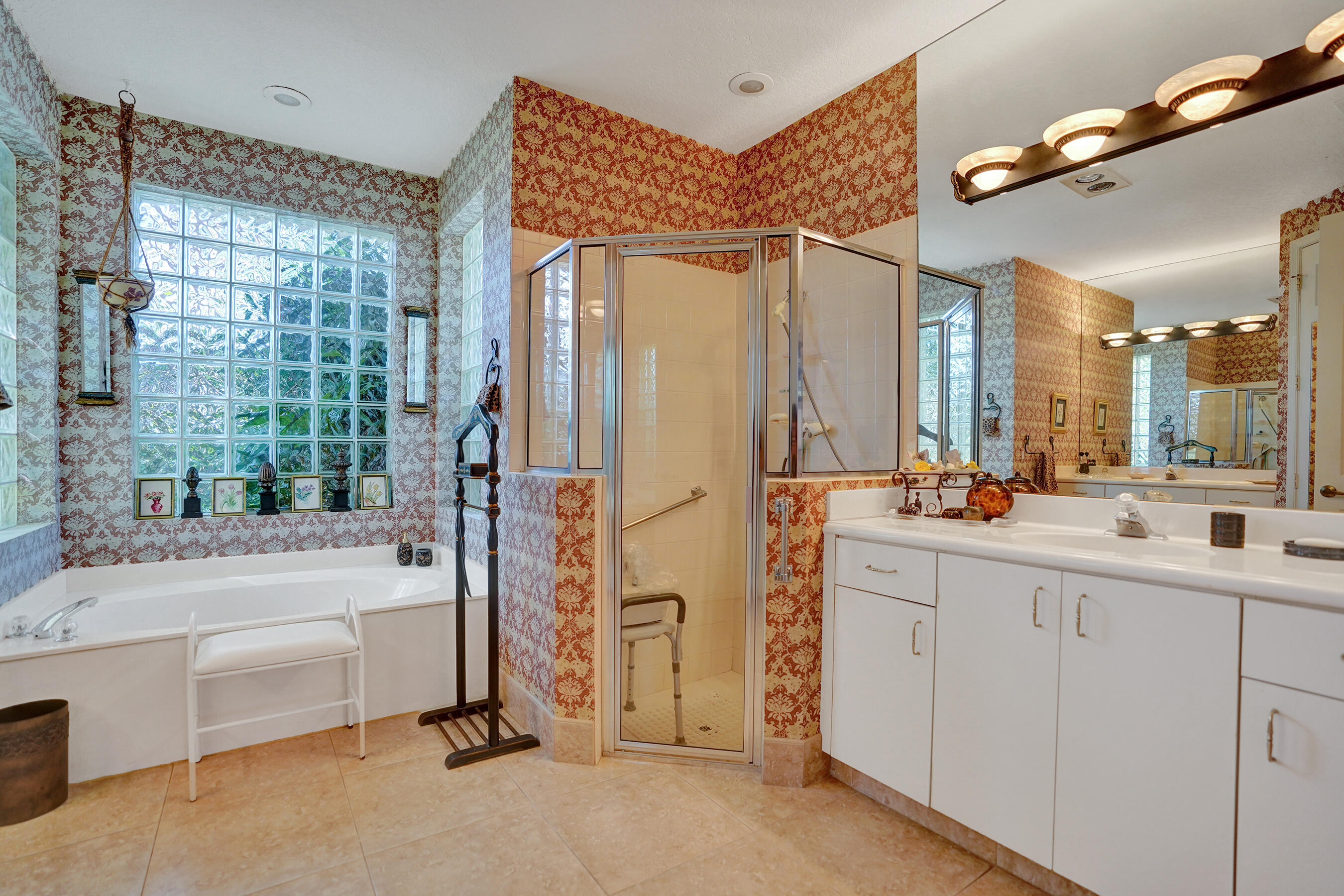 7338 W Falls Rd Road W