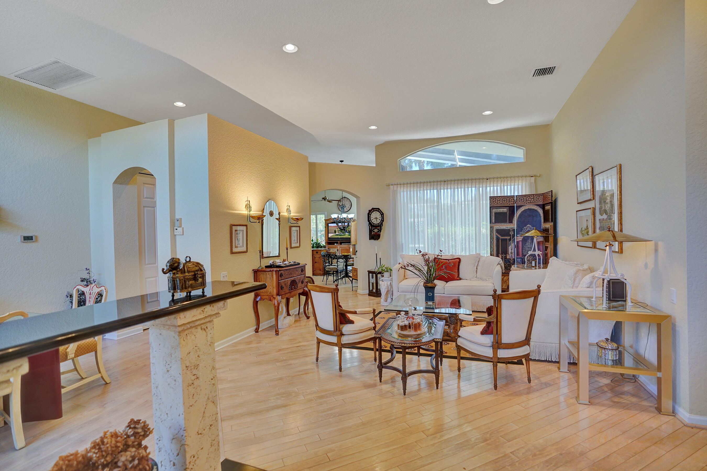 7338 W Falls Rd Road W