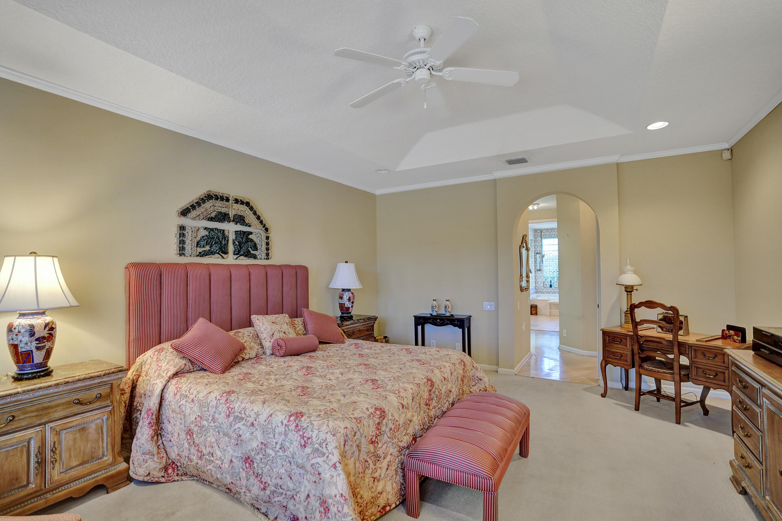 7338 W Falls Rd Road W