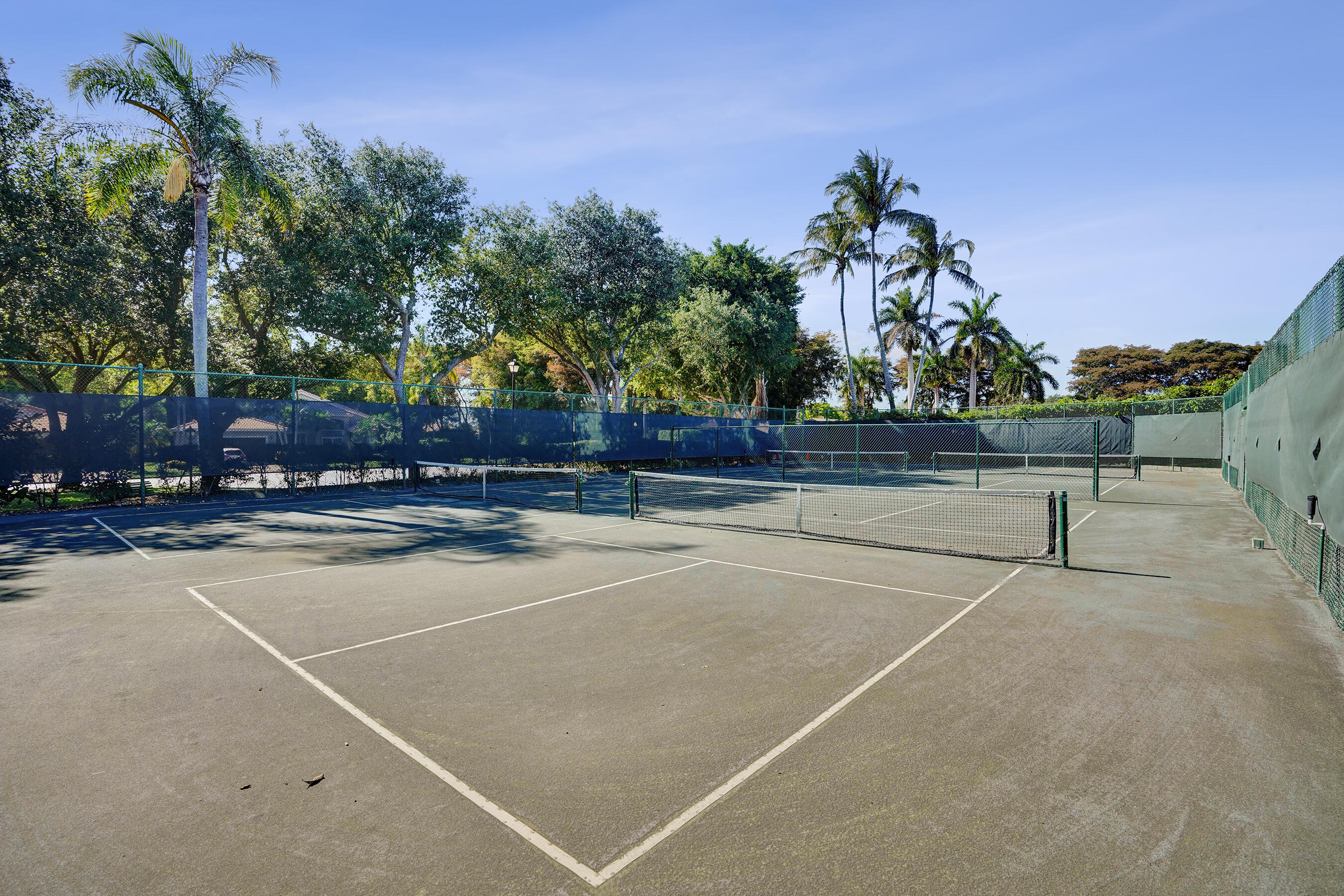 7338 W Falls Rd Road W