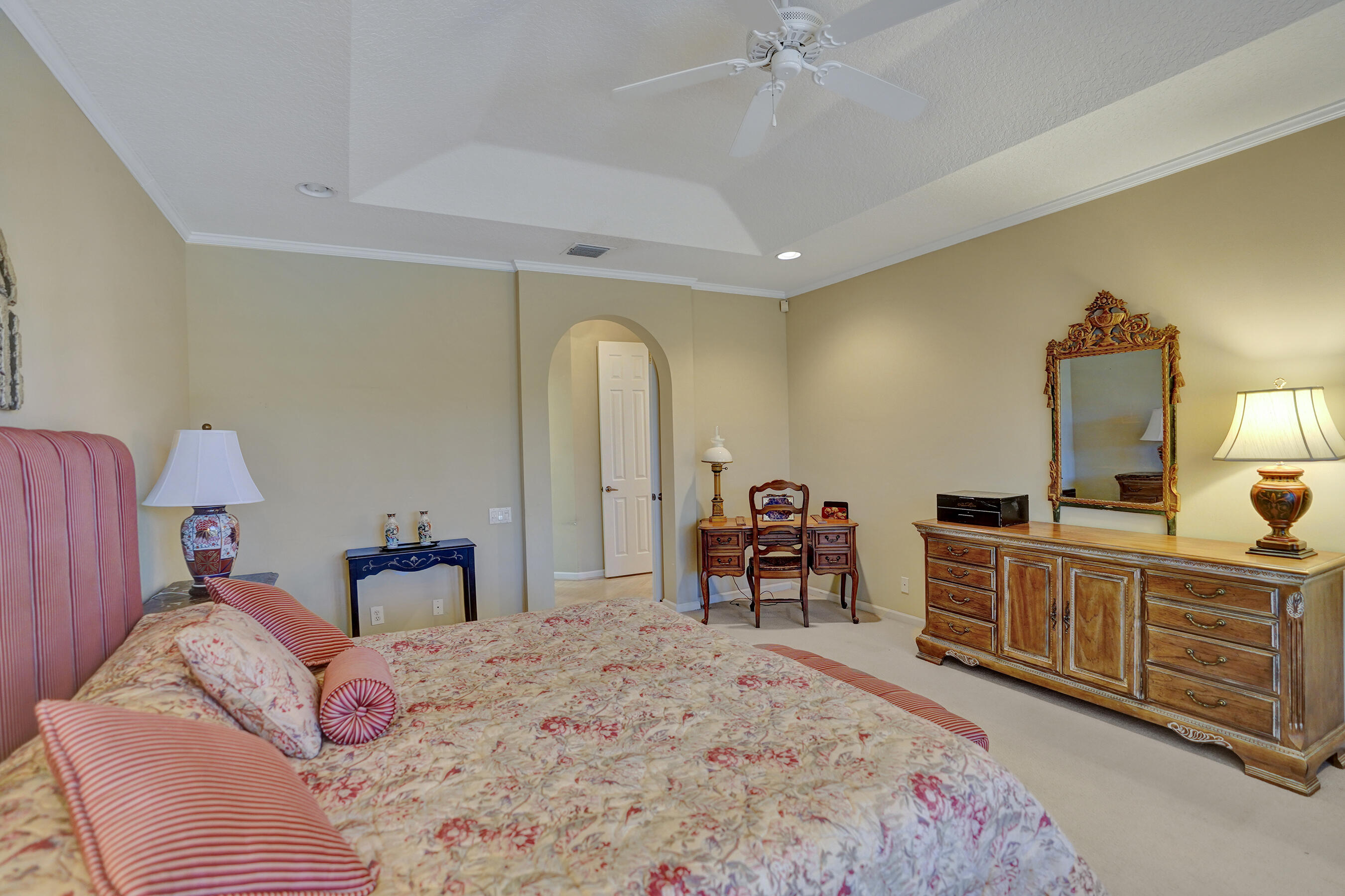 7338 W Falls Rd Road W