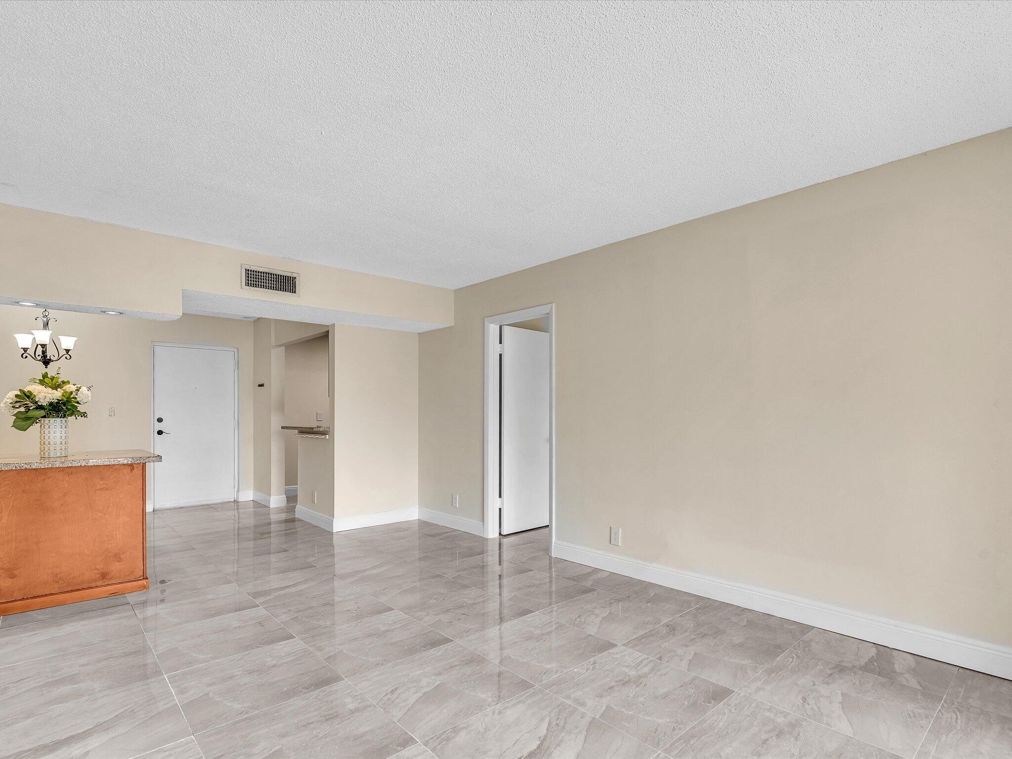 470 NW 20th Street 3020