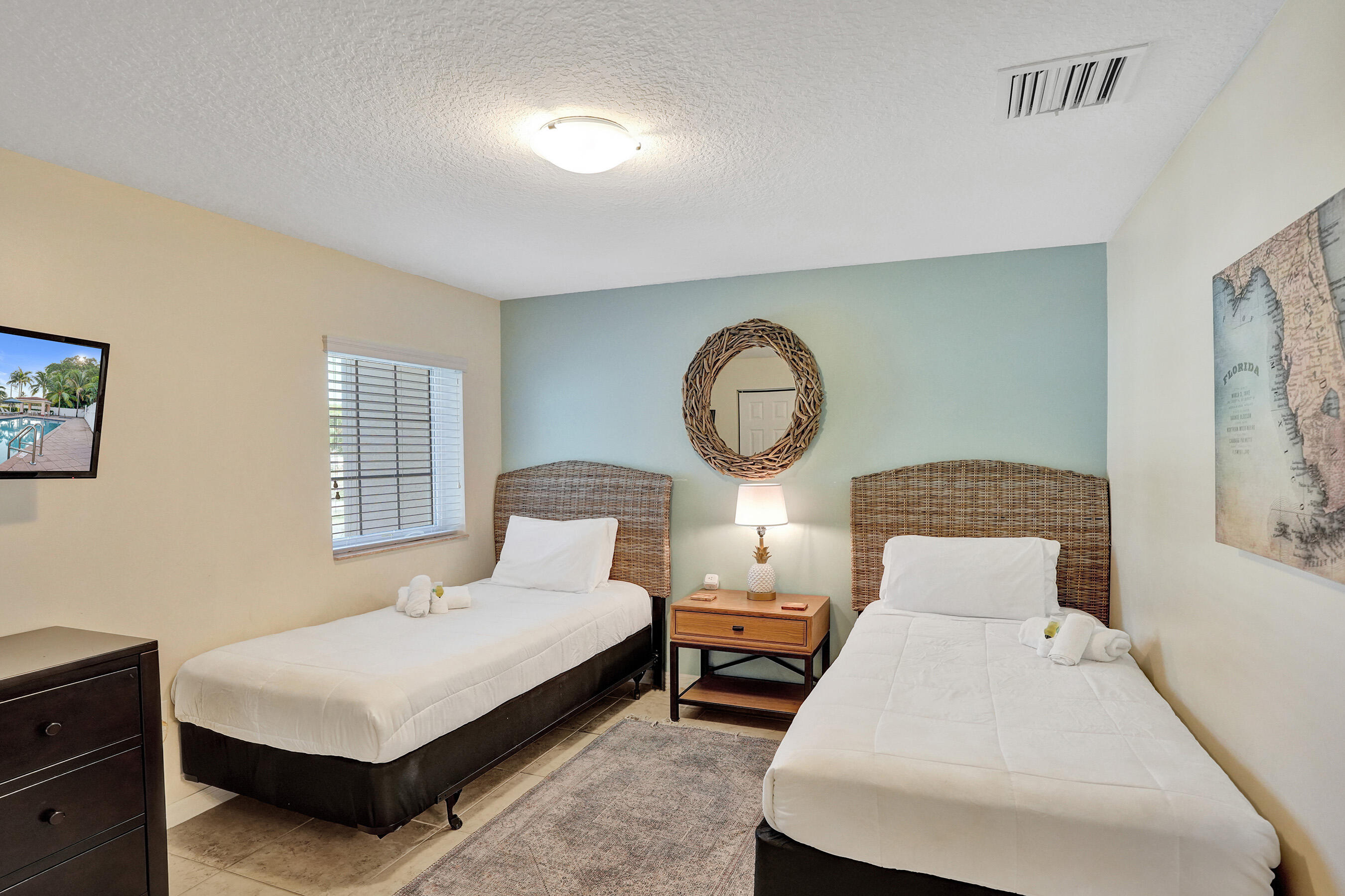 2353 SE 5TH Street 2353