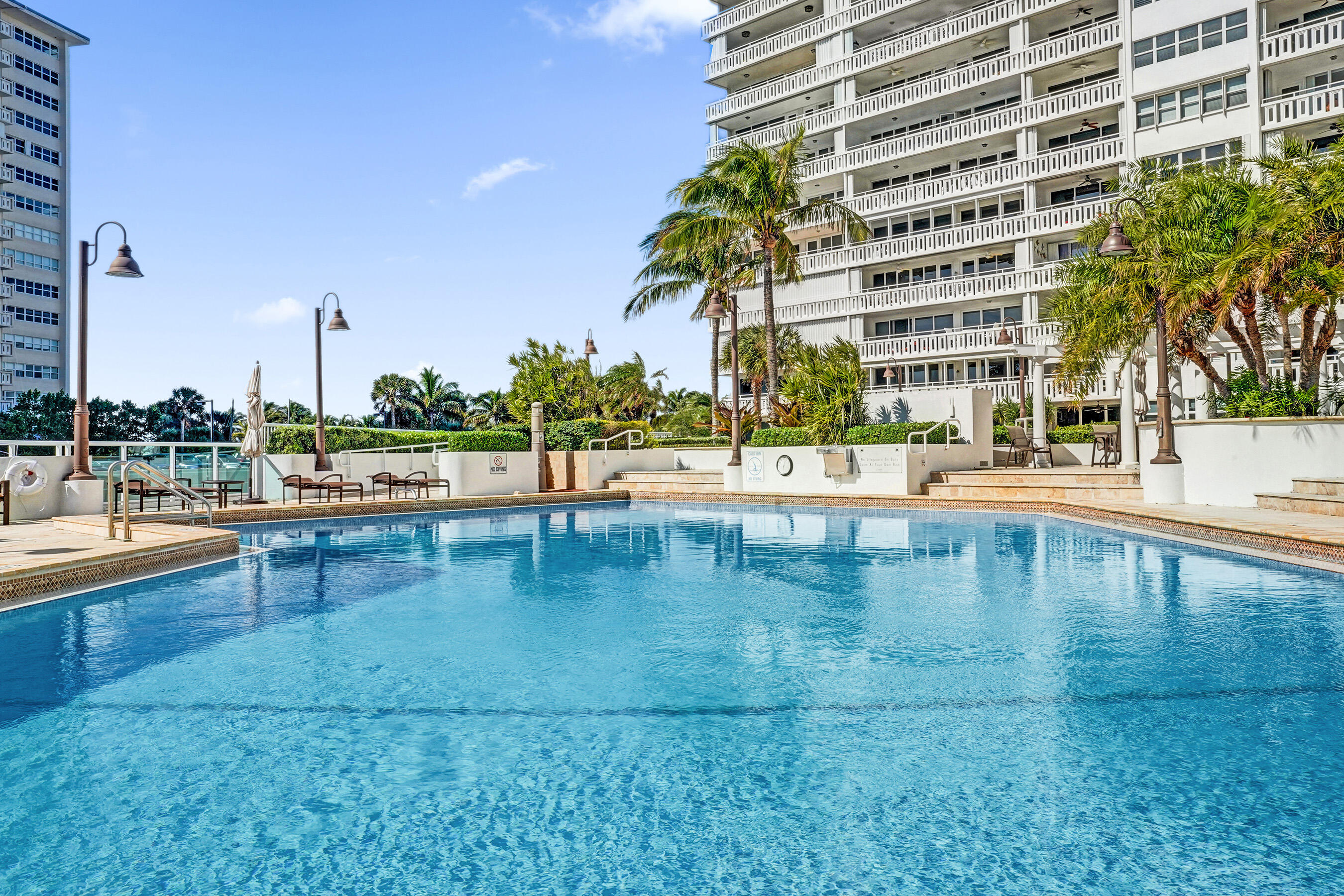 2000 S OCEAN Drive 604
