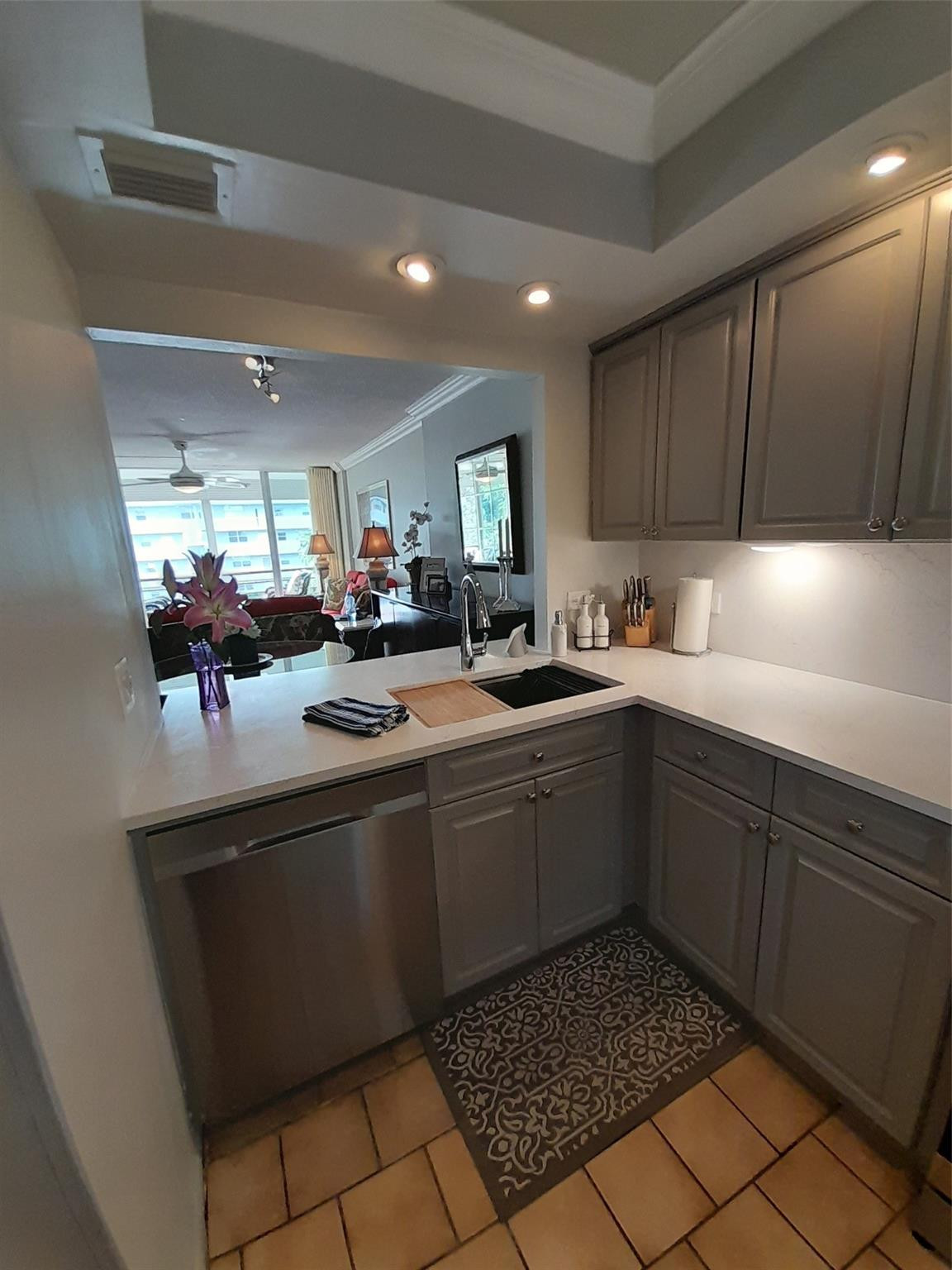 116 Royal Park Dr 3A