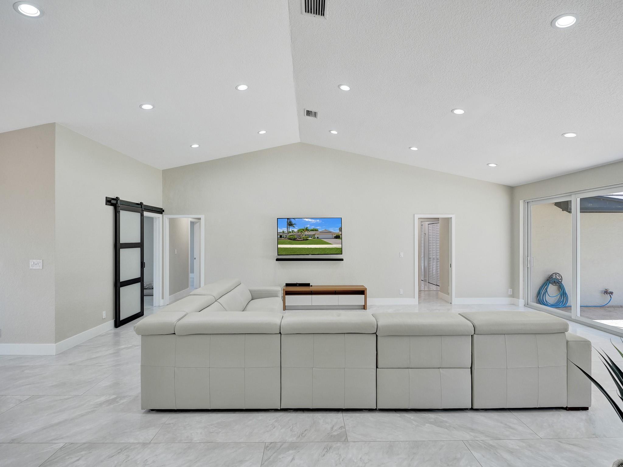 10358 Boca Woods Lane