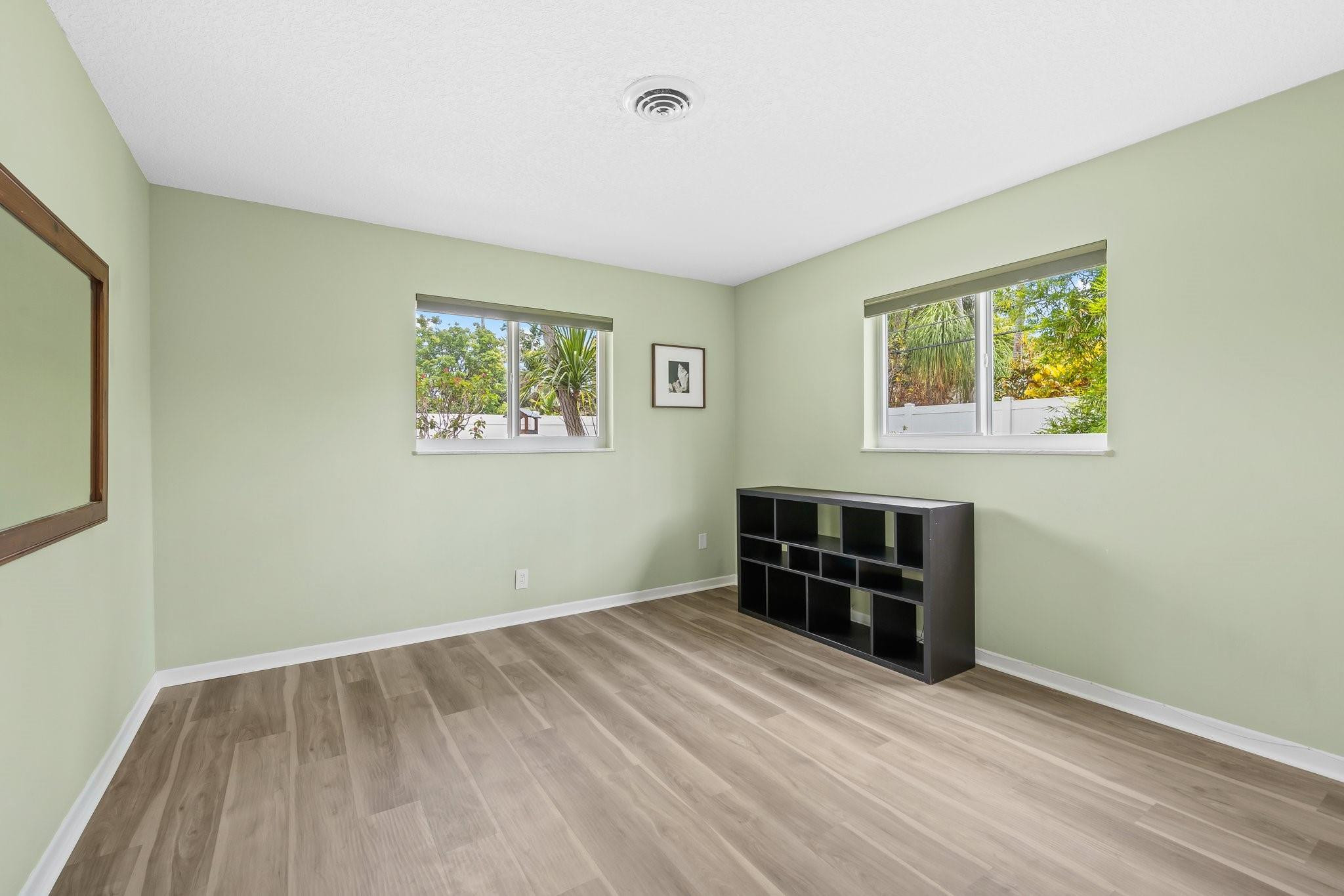 4420 NE 30th Ave