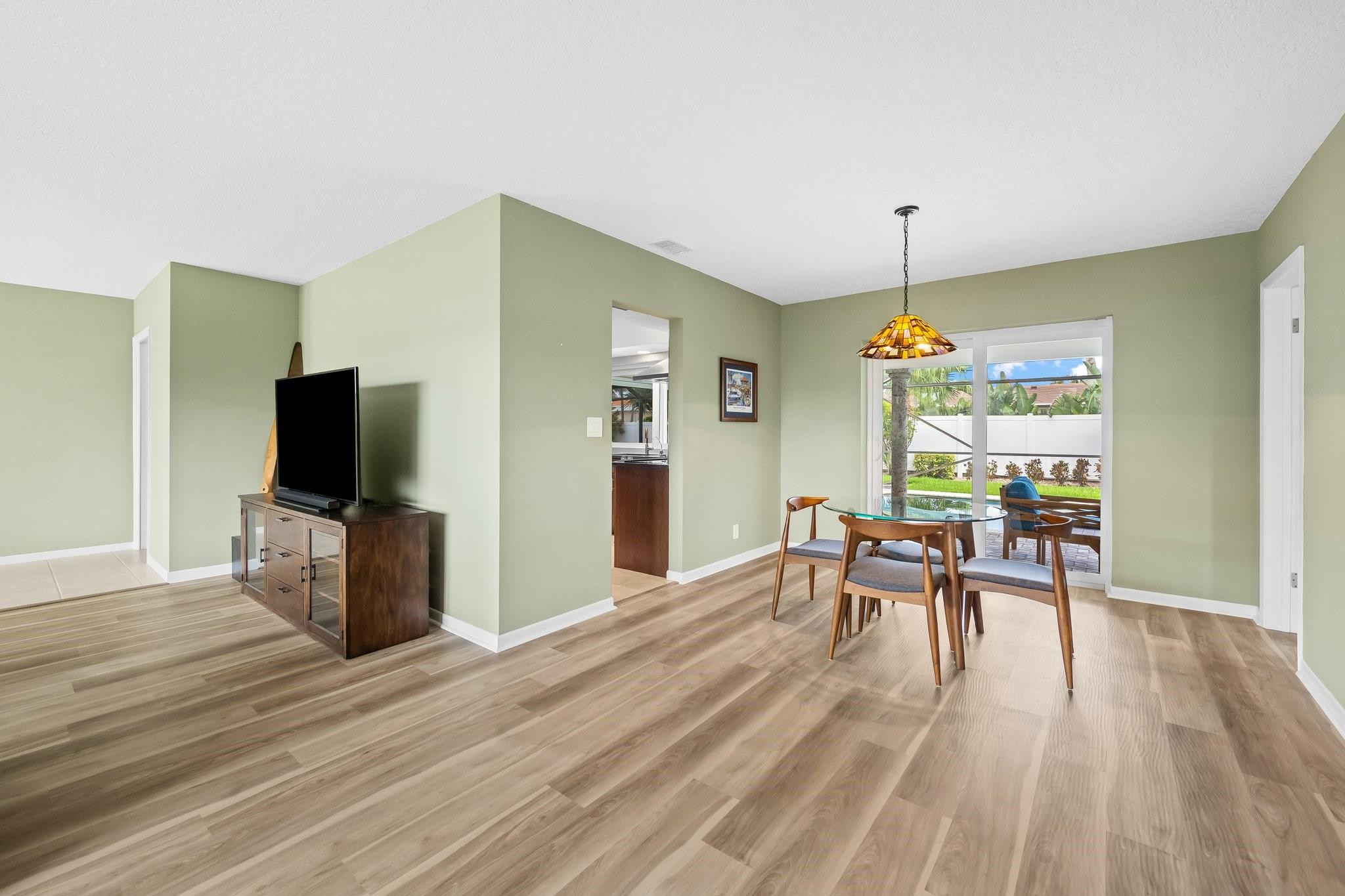 4420 NE 30th Ave