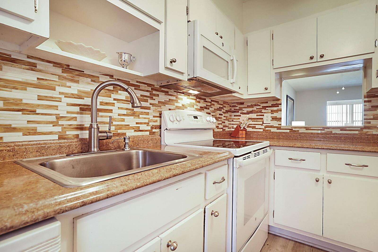 1951 NE 39th St 343