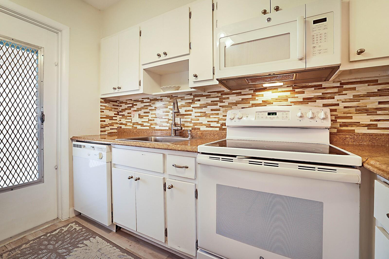 1951 NE 39th St 343