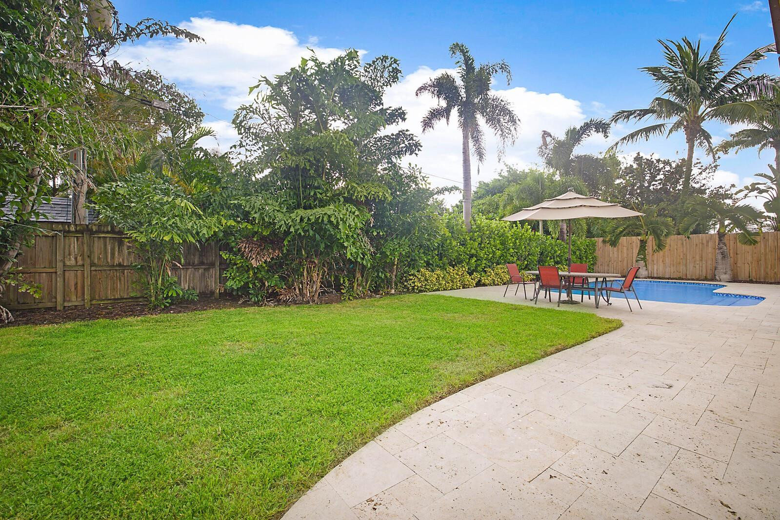 2331 NE 50th Ct
