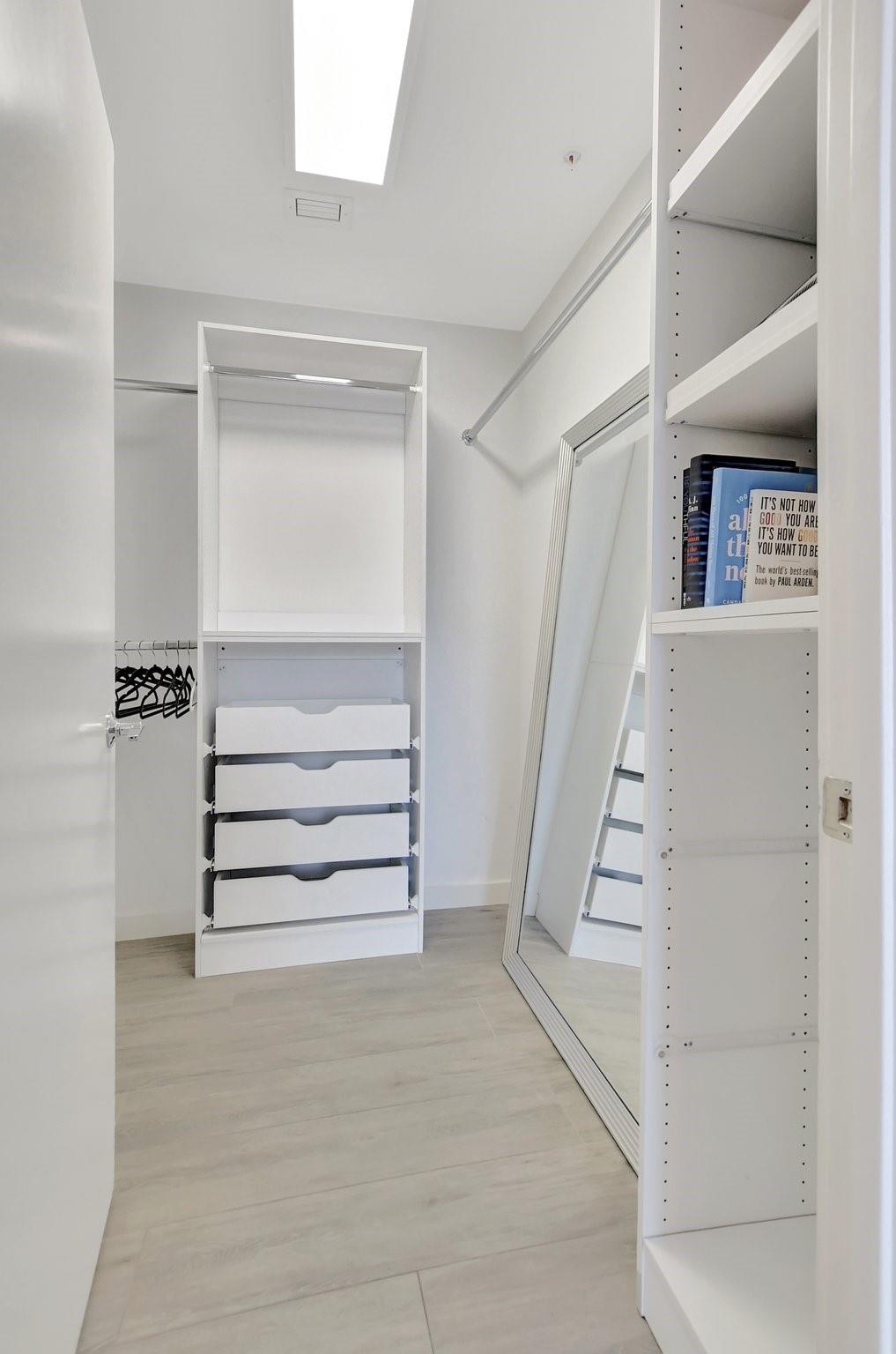 51 SE 19th Avenue #403