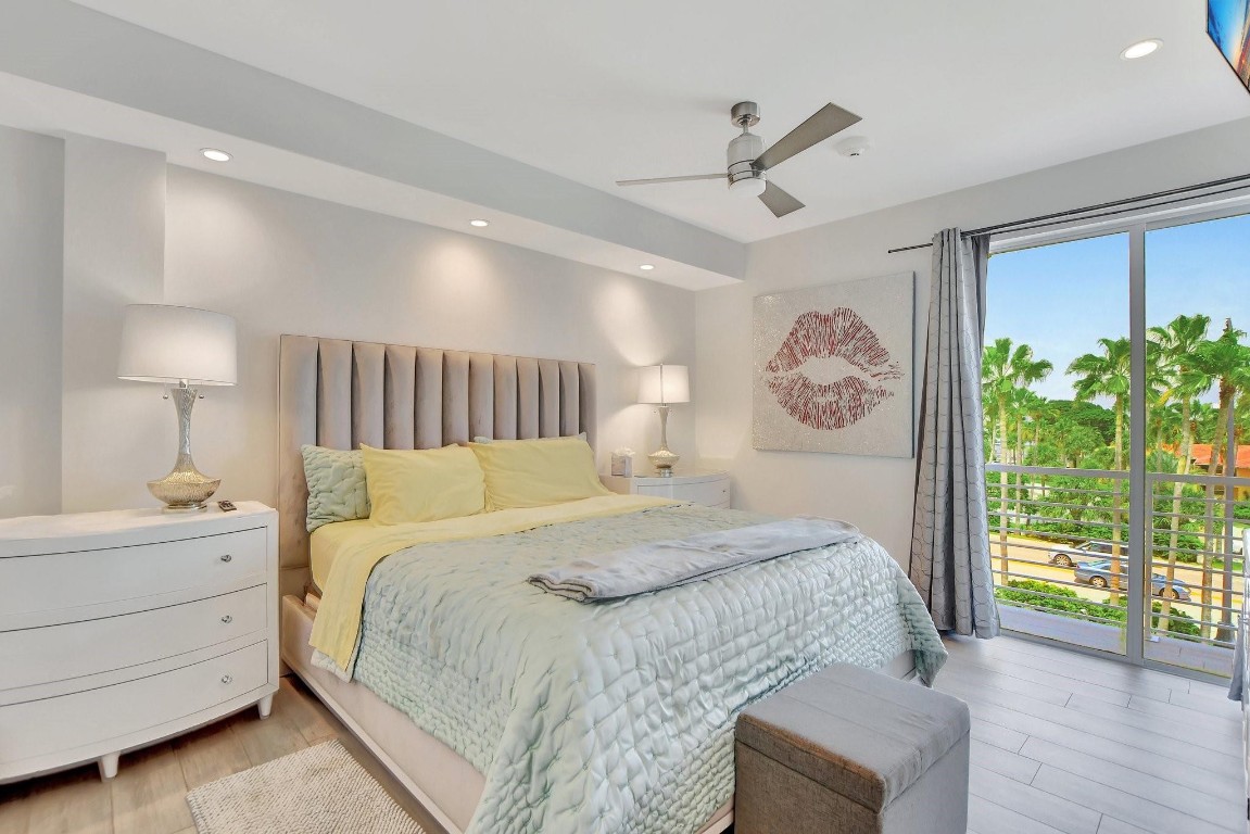 51 SE 19th Avenue #403