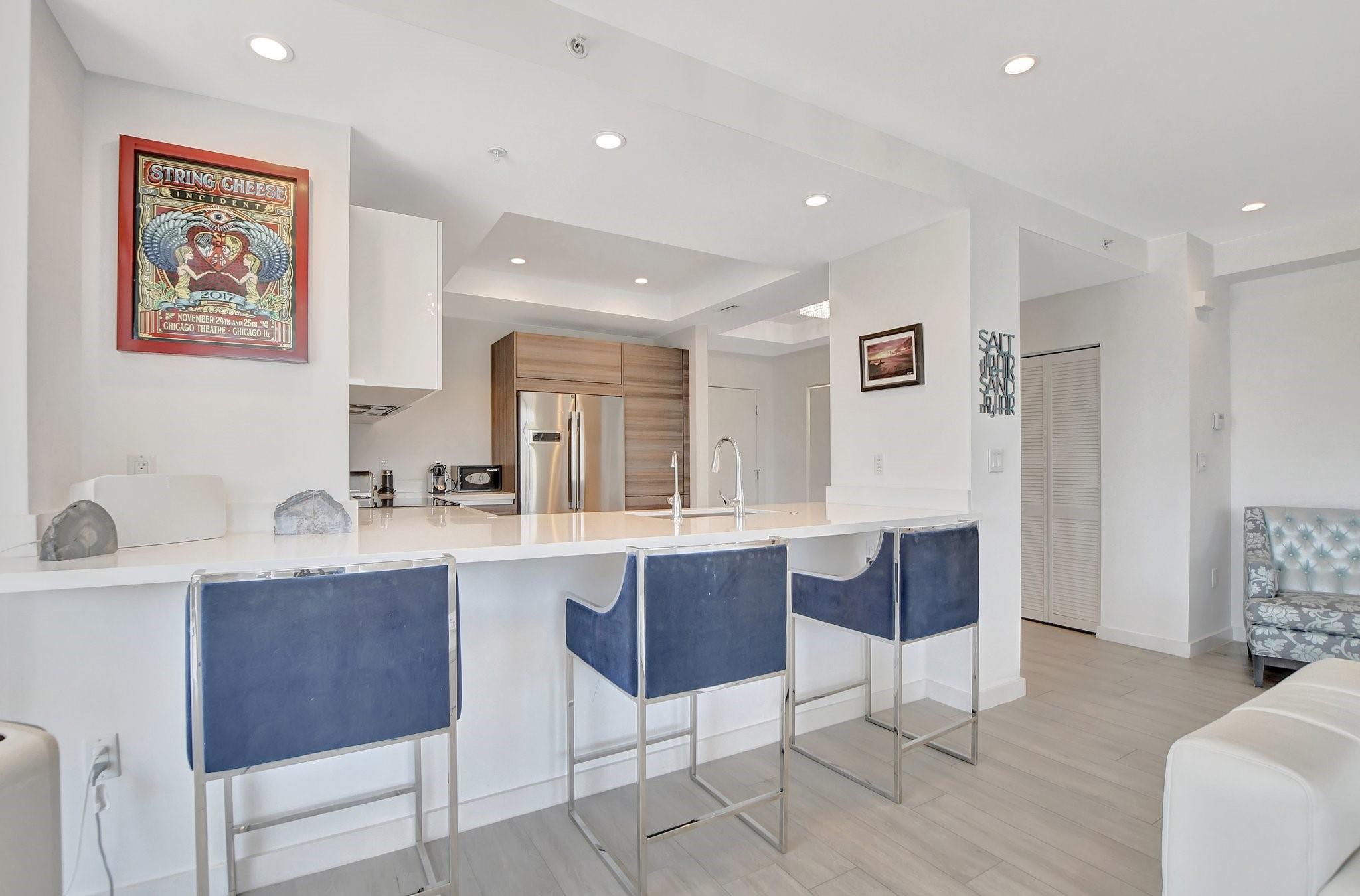 51 SE 19th Avenue #403