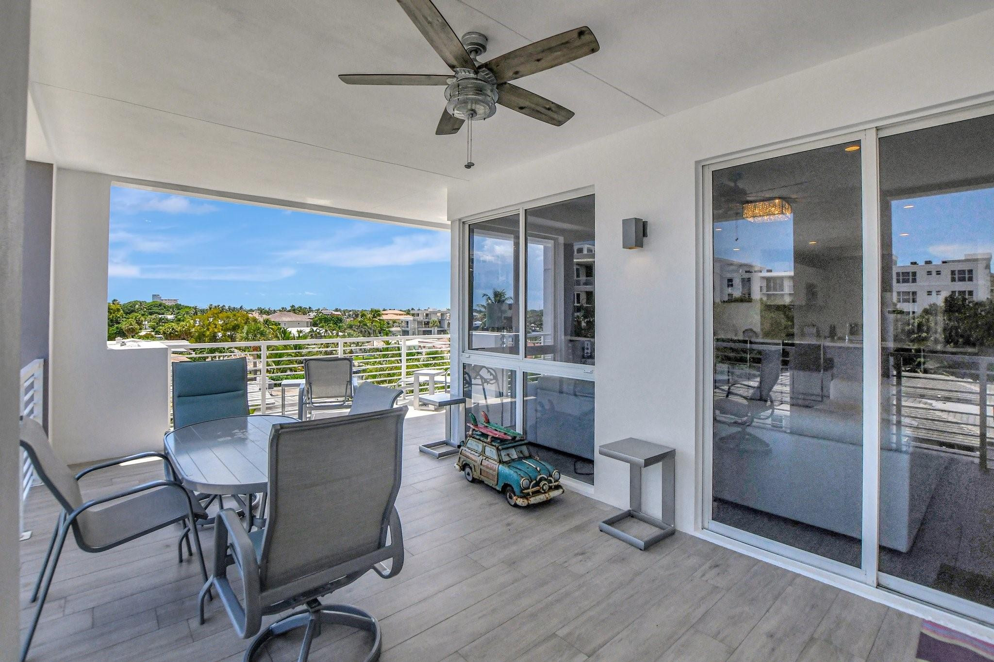 51 SE 19th Avenue #403