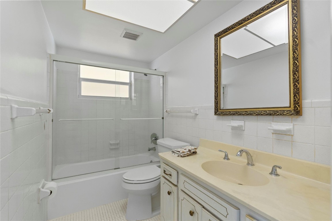 2755 NE 28th Ave F2