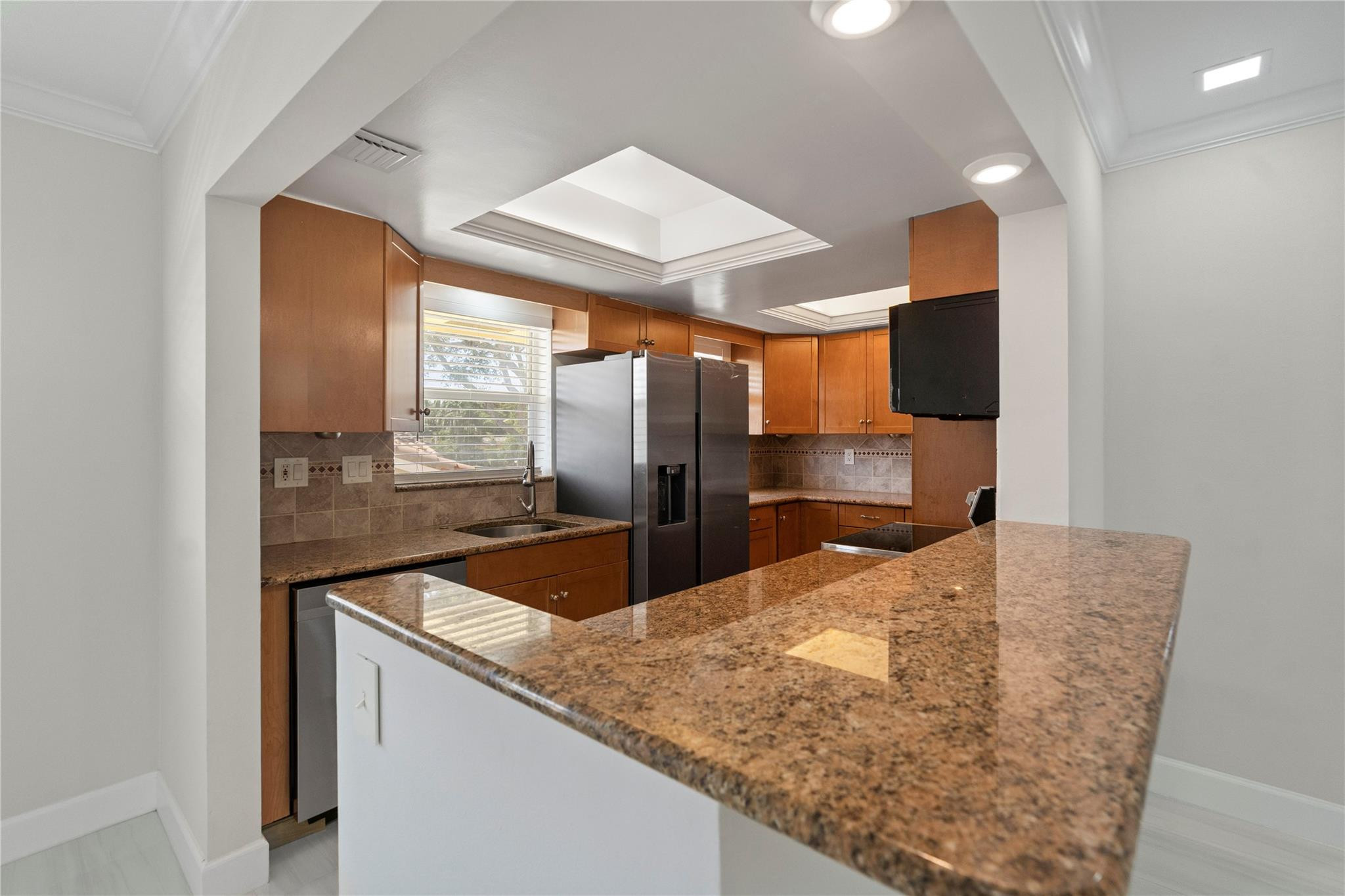 2755 NE 28th Ave F2
