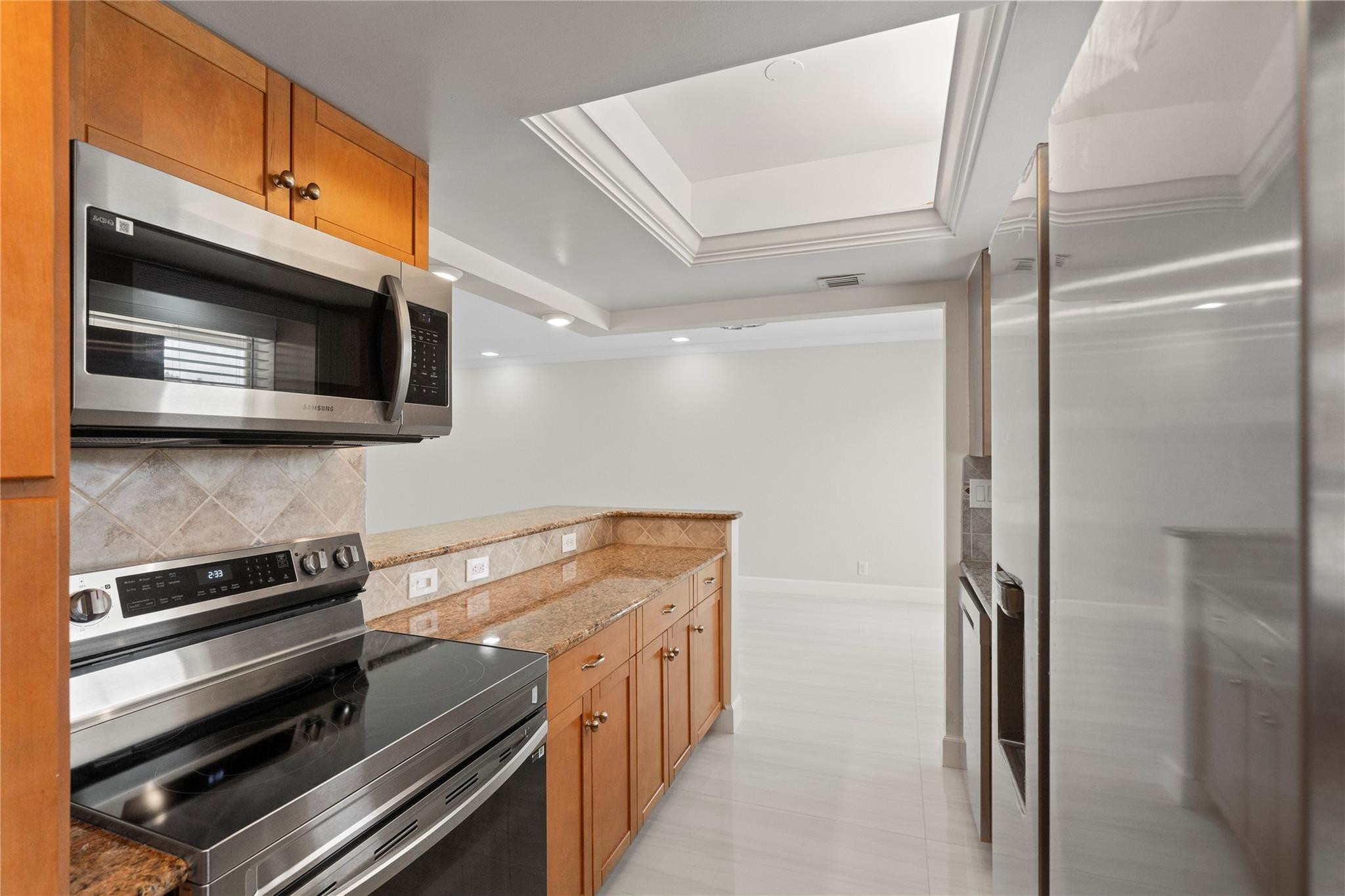 2755 NE 28th Ave F2