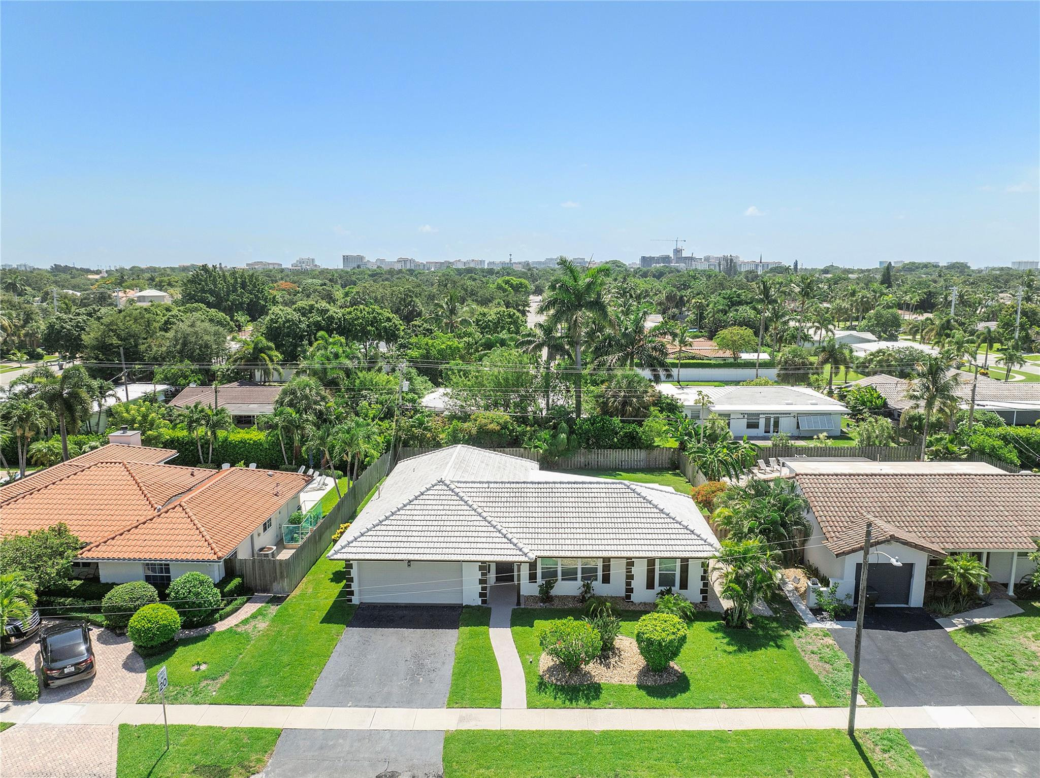 400 SW 9th Avenue