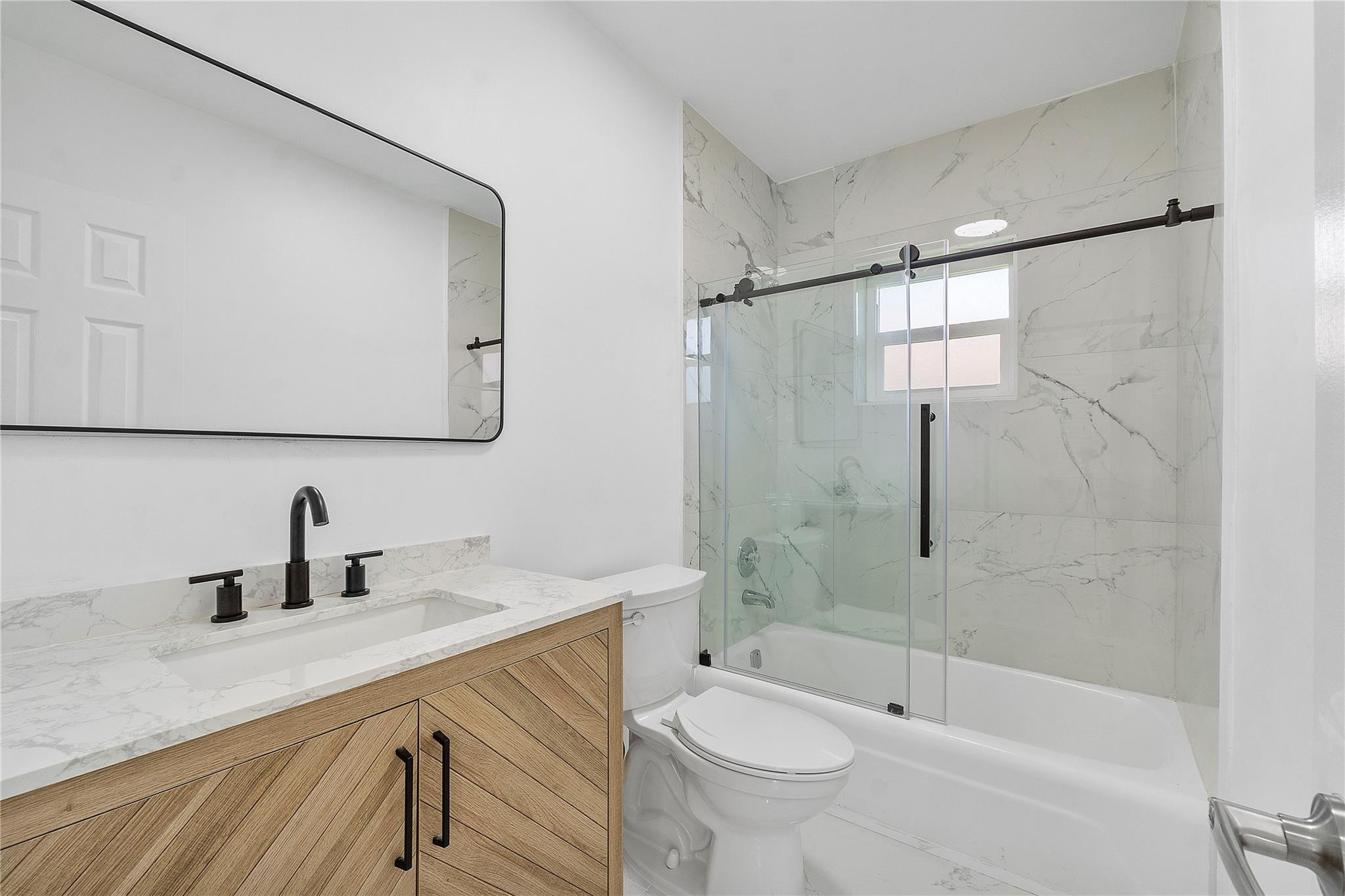 400 SW 9th Avenue
