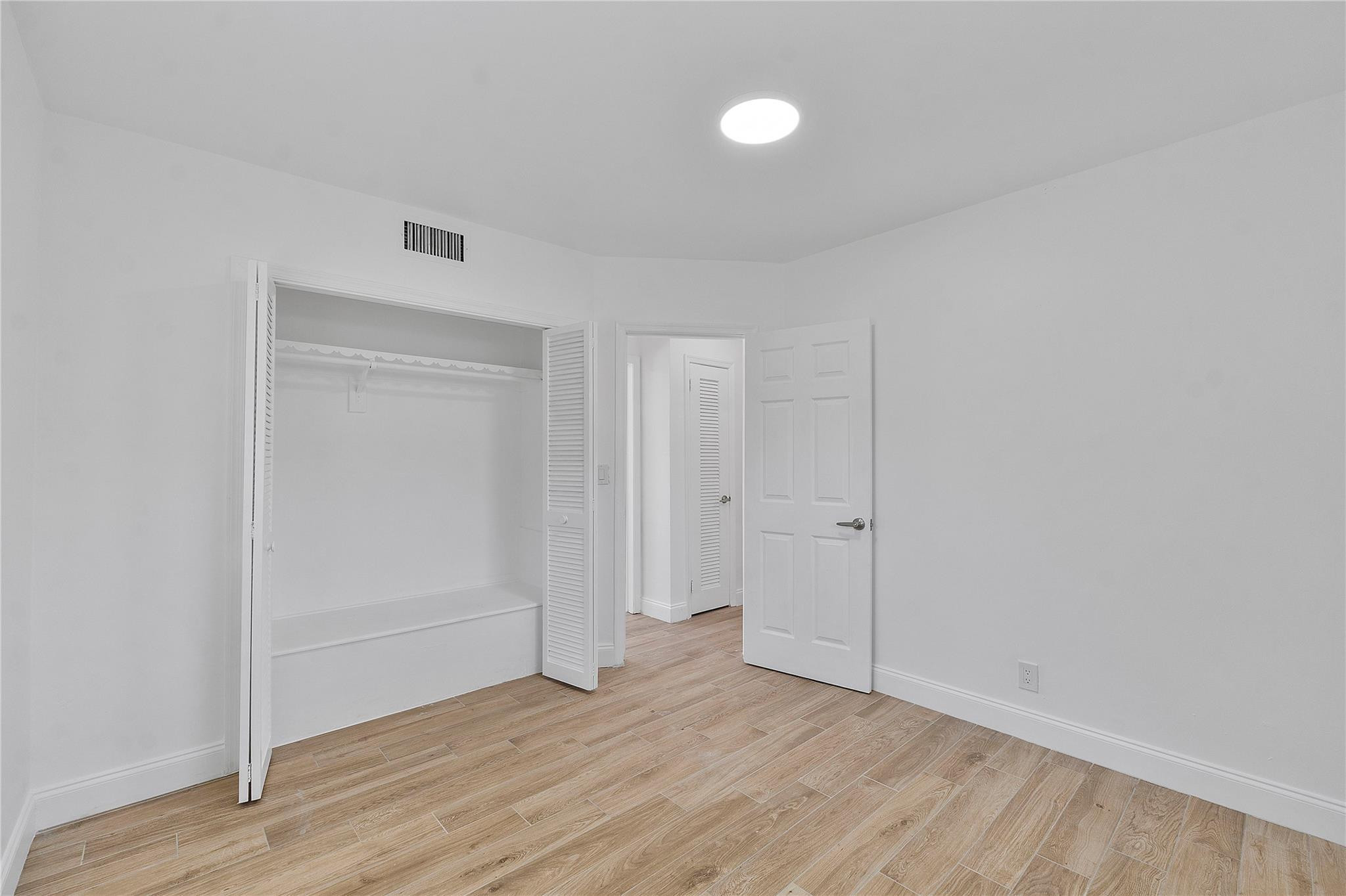 400 SW 9th Avenue