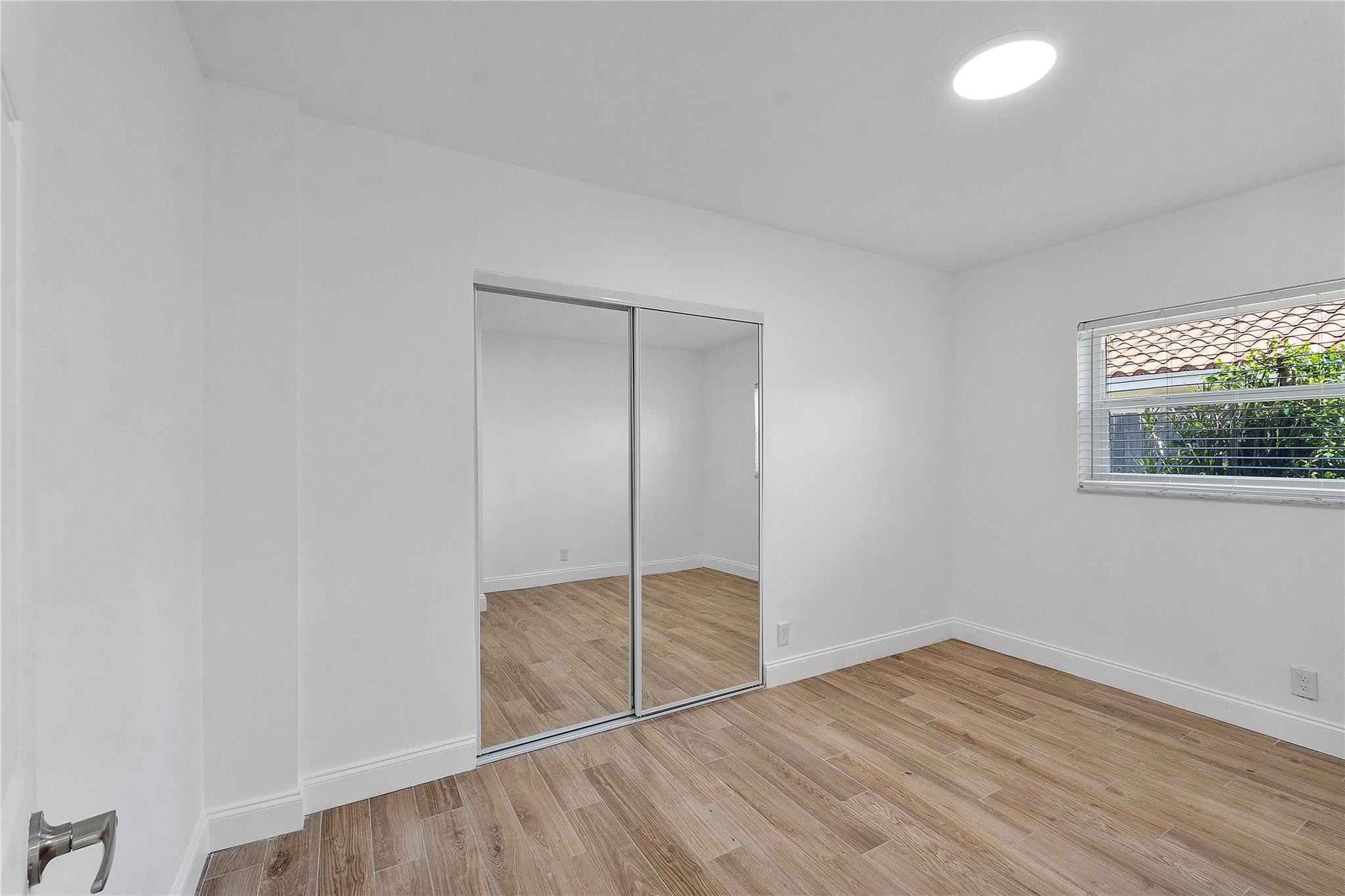 400 SW 9th Avenue