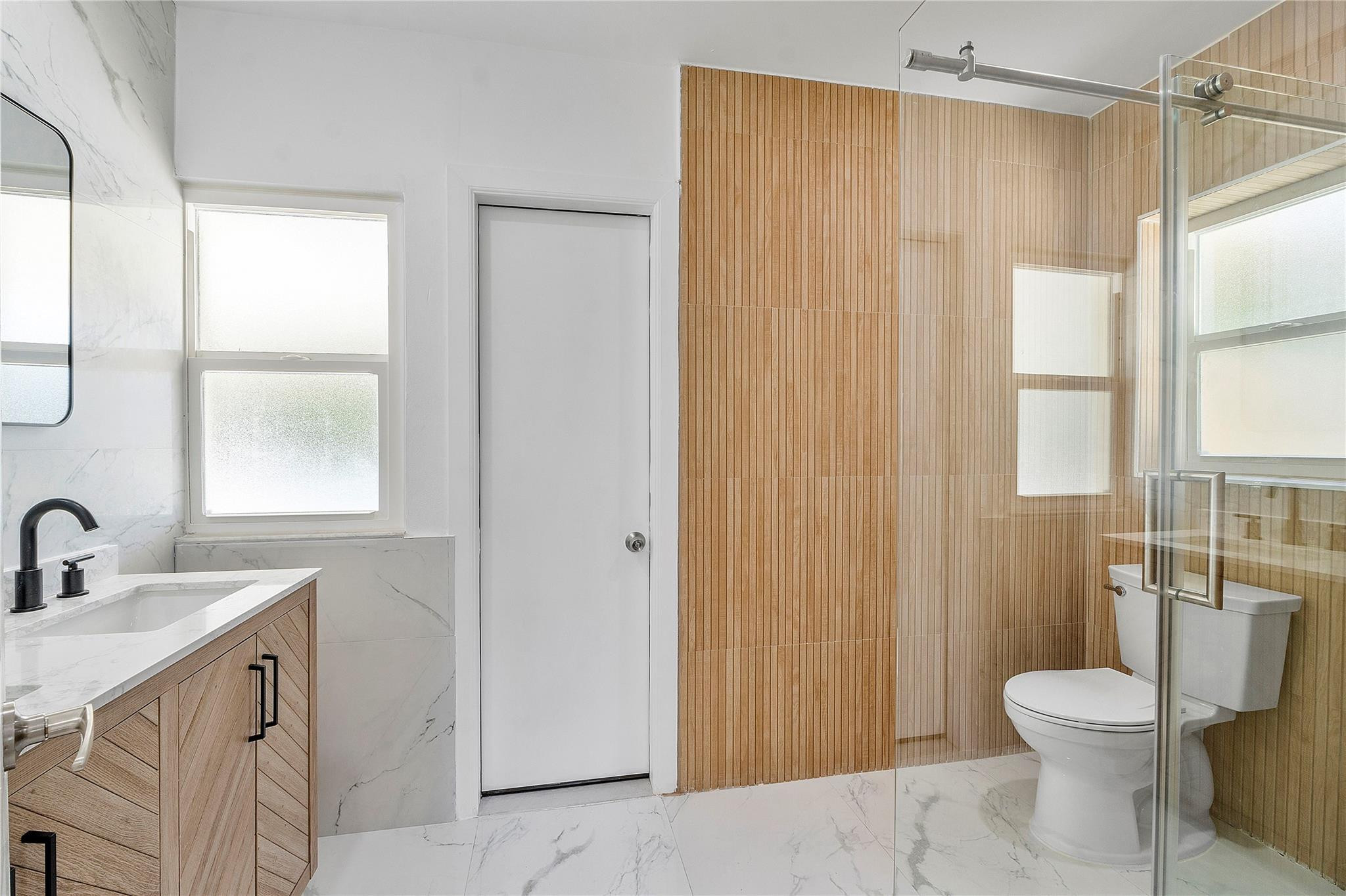 400 SW 9th Avenue