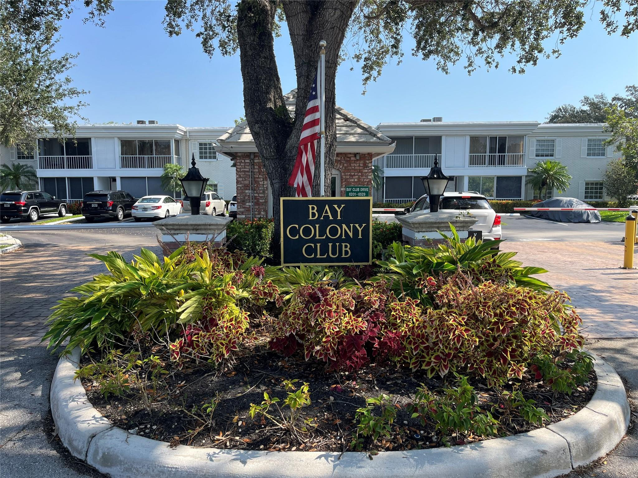 6289 Bay Club Drive 3