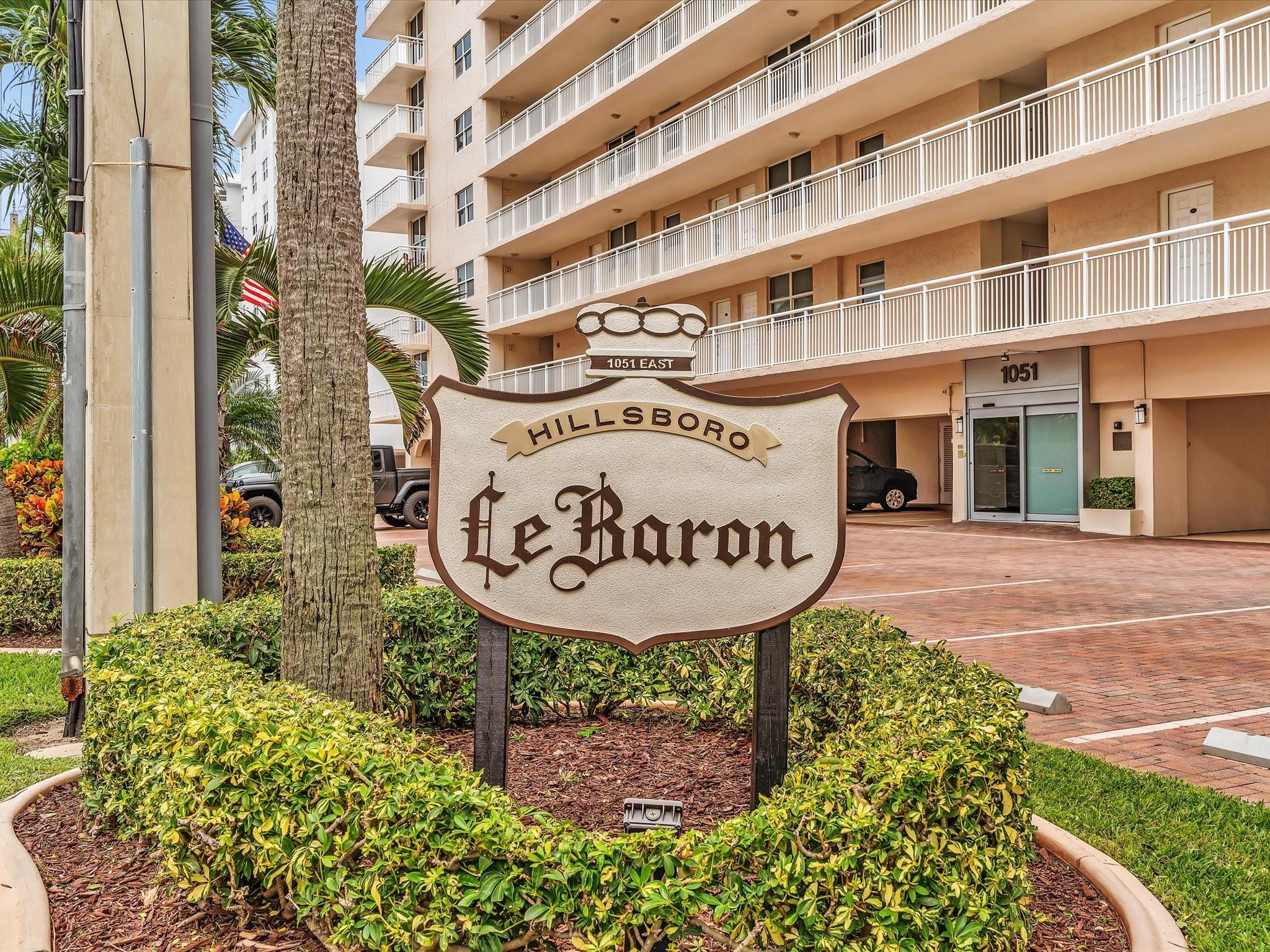 1051 Hillsboro Mile 907E