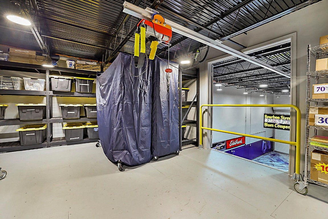 2175 N Andrews Ave 3