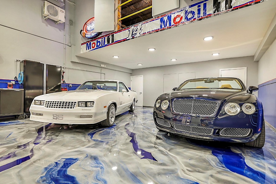 2175 N Andrews Ave 3