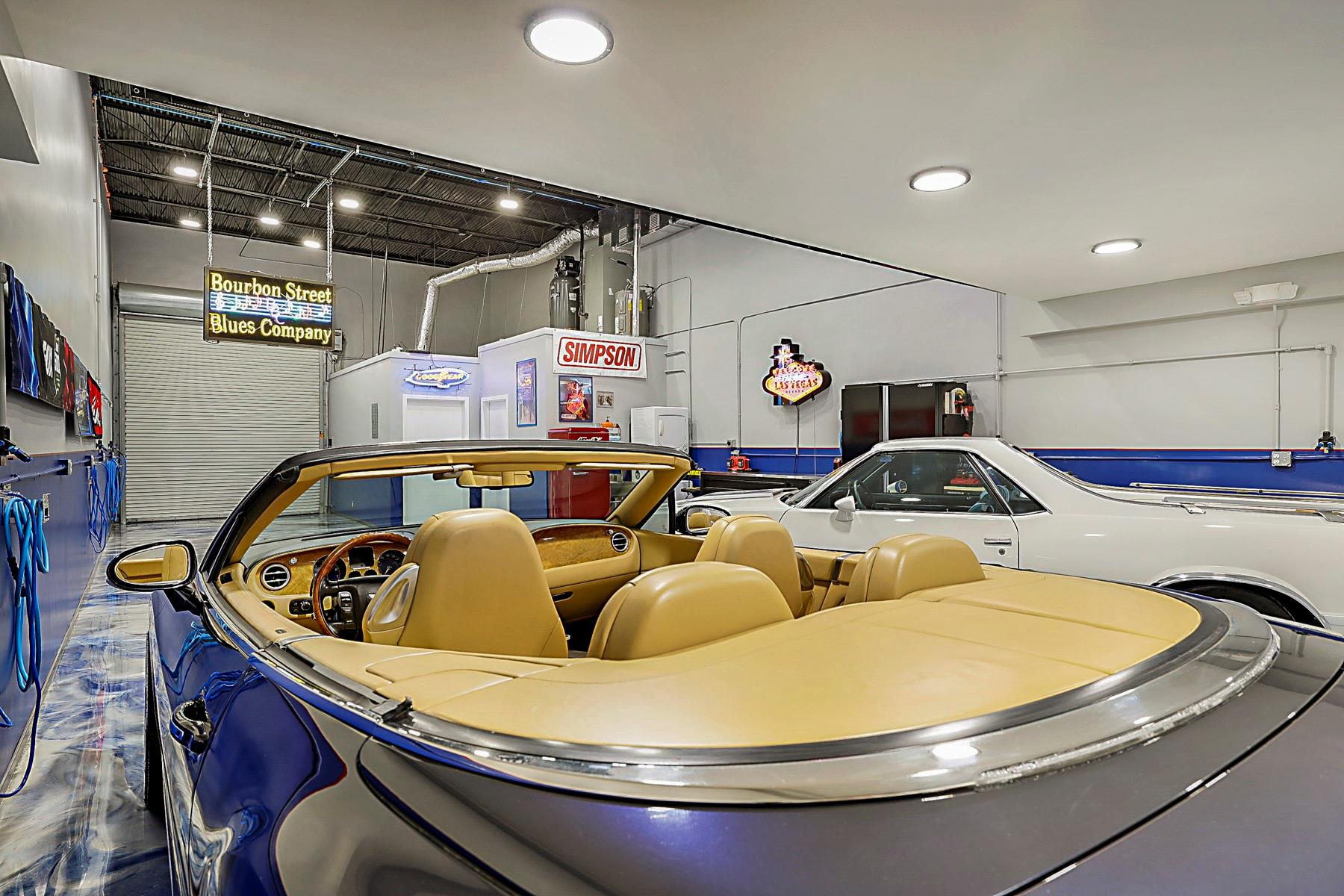 2175 N Andrews Ave 3