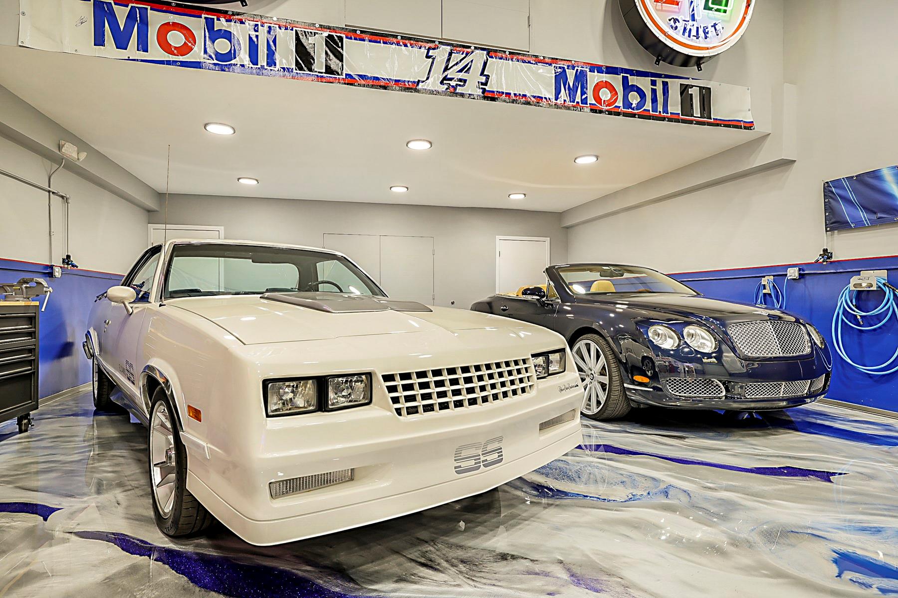 2175 N Andrews Ave 3