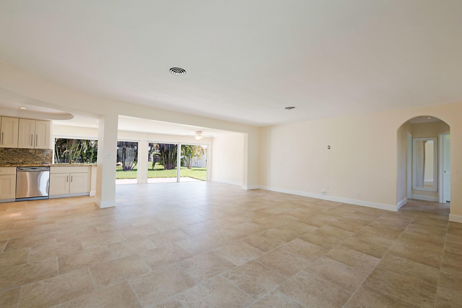 1312 SE 14th Ter