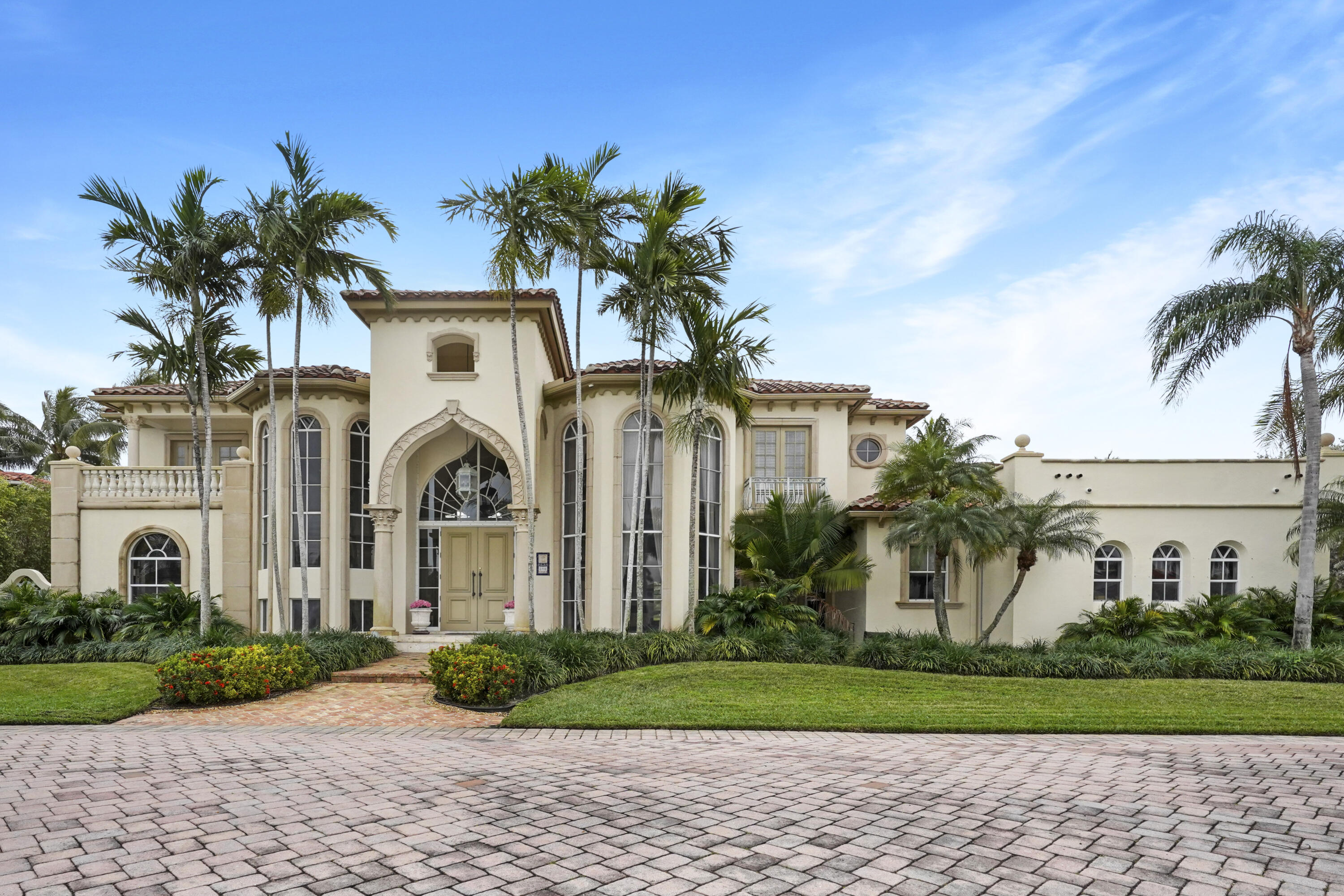 890 Lilac Drive
