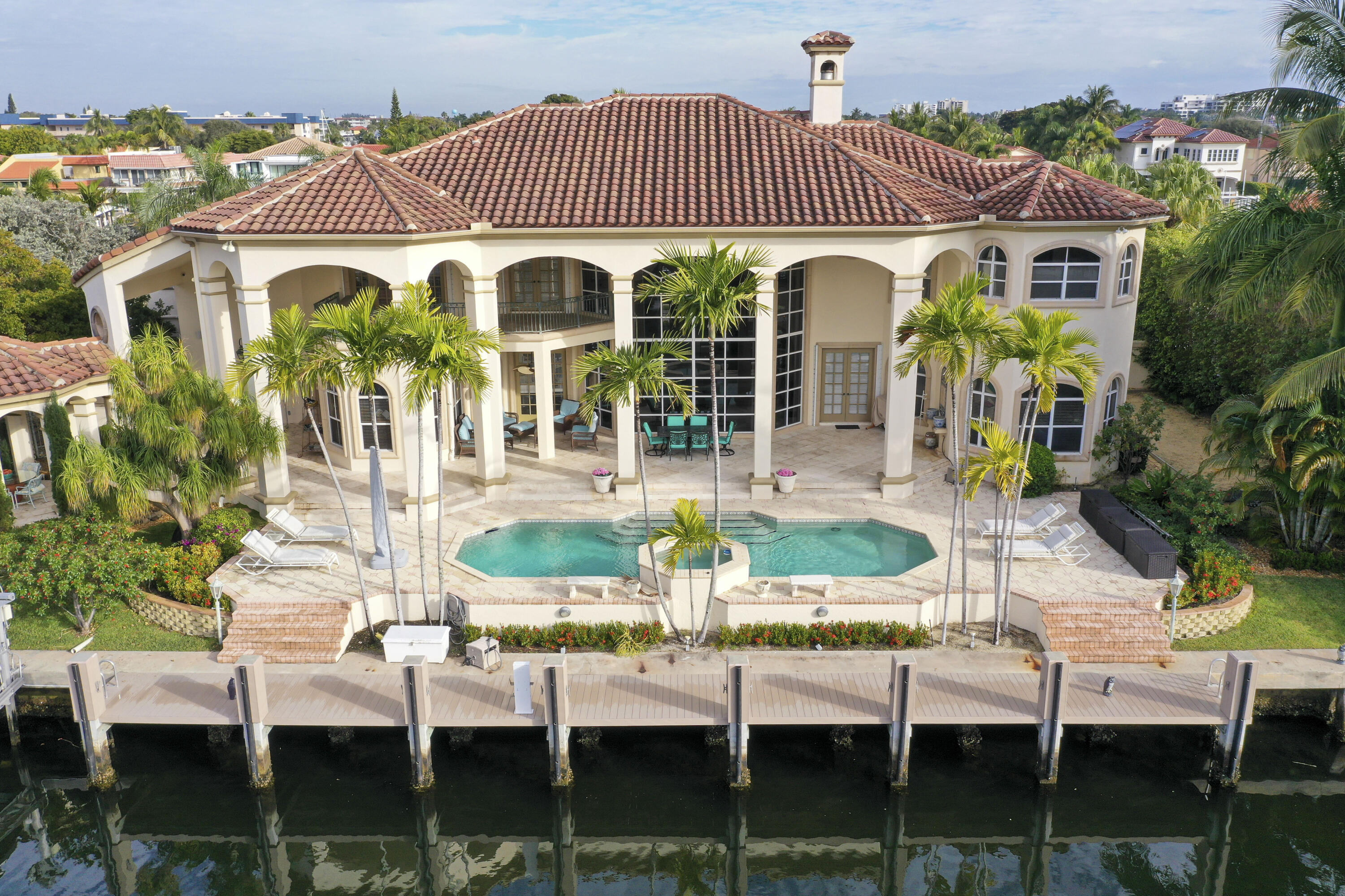 890 Lilac Drive