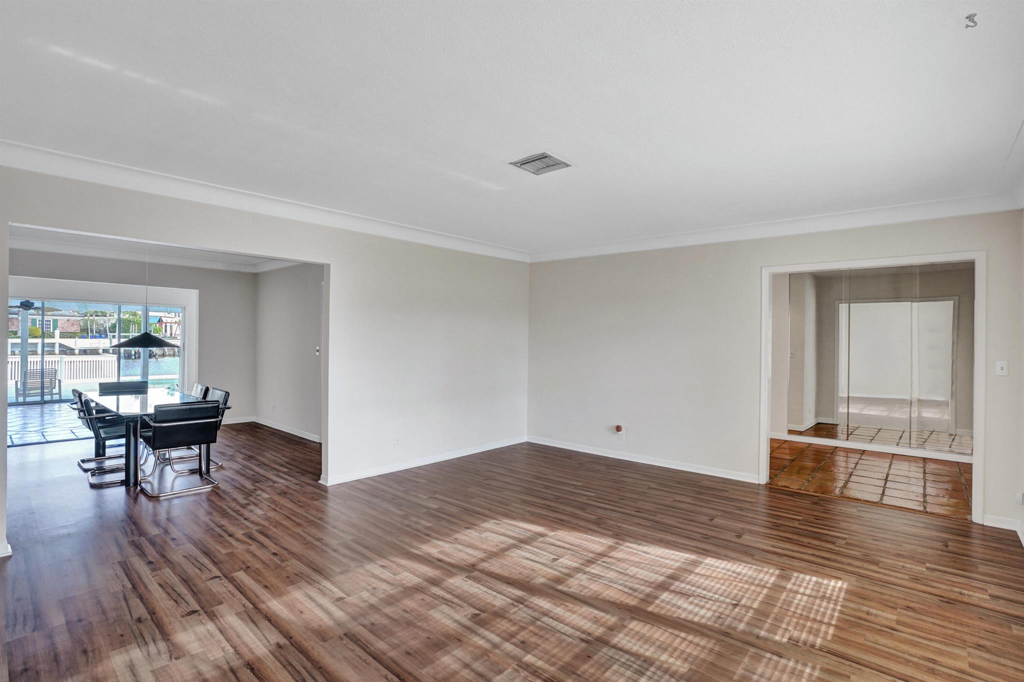 55 Little Harbor Way